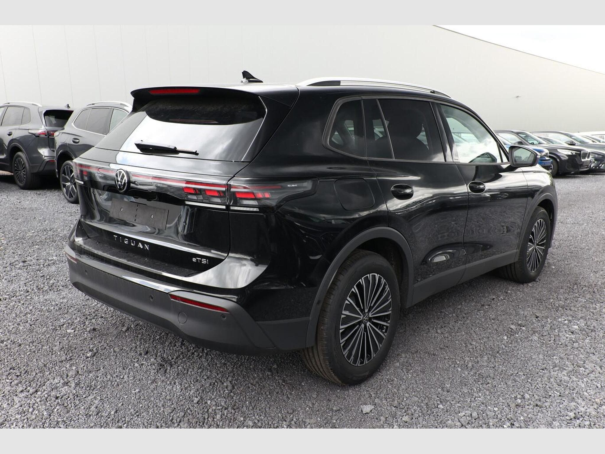 VW Tiguan DSG LED+ Pano (2026) - Photo 3