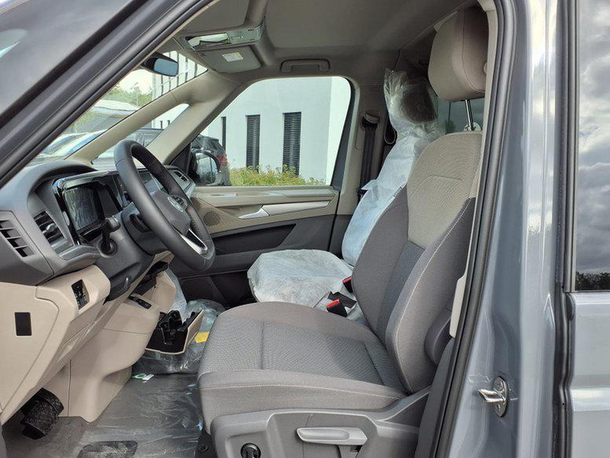 VW T7 Edition KÜ 2.0 TSI 7-Gang-DSG (2026) - Photo 5