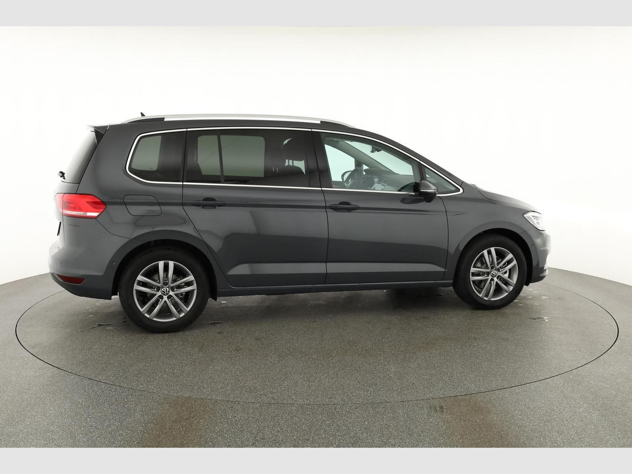 VW Touran Comfortline BMT/Start-Stopp (2026) - Photo 21