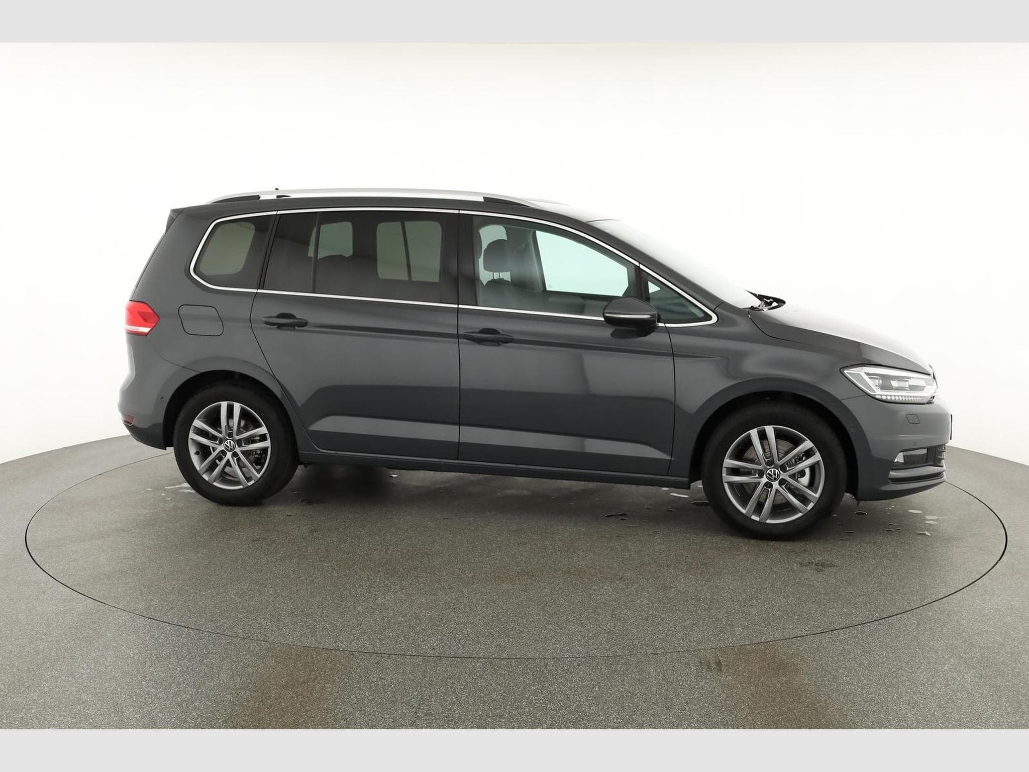 VW Touran Comfortline BMT/Start-Stopp (2026) - Photo 23