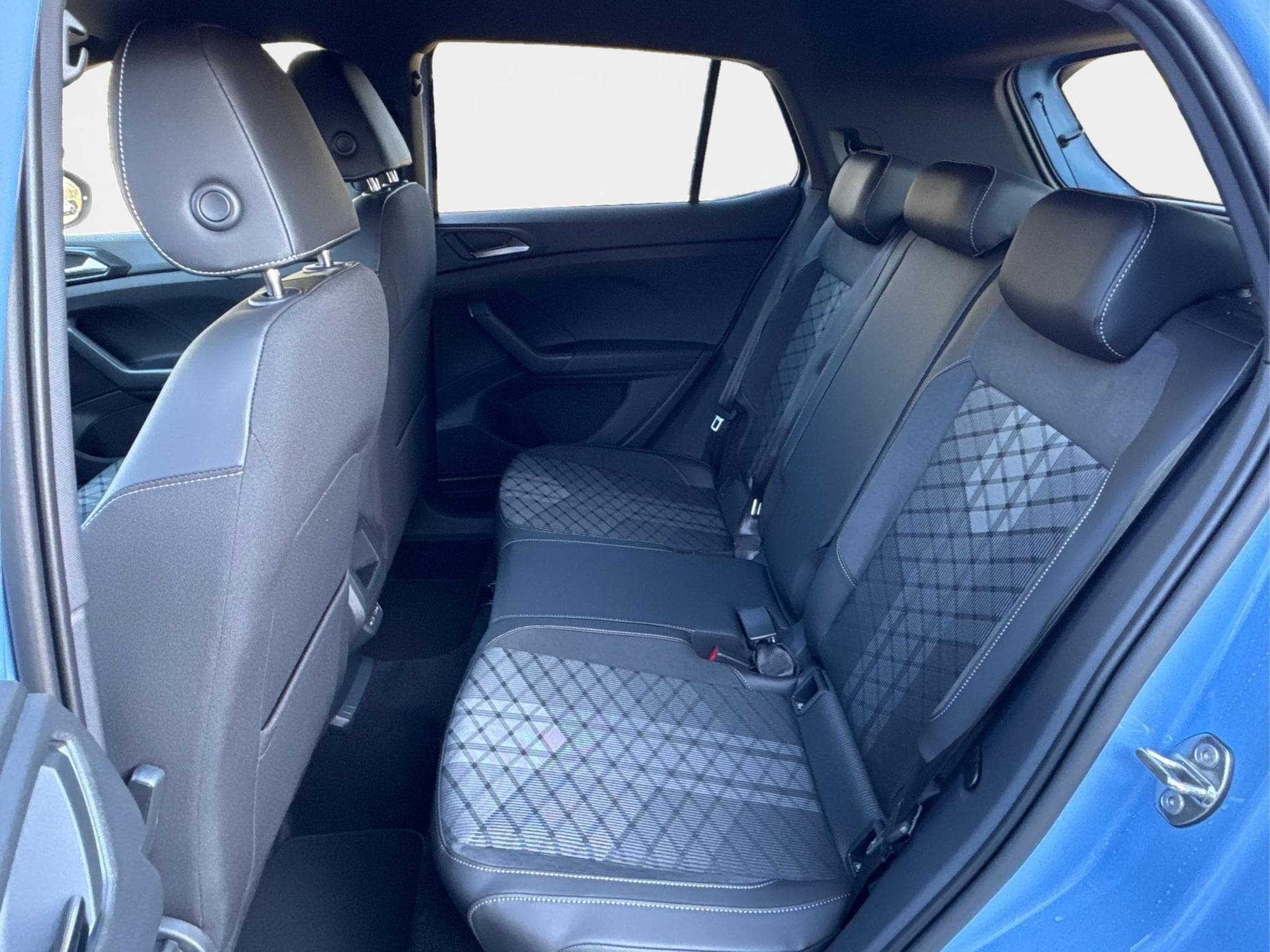 VW T-Cross R-Line Limited (2026) - Photo 15