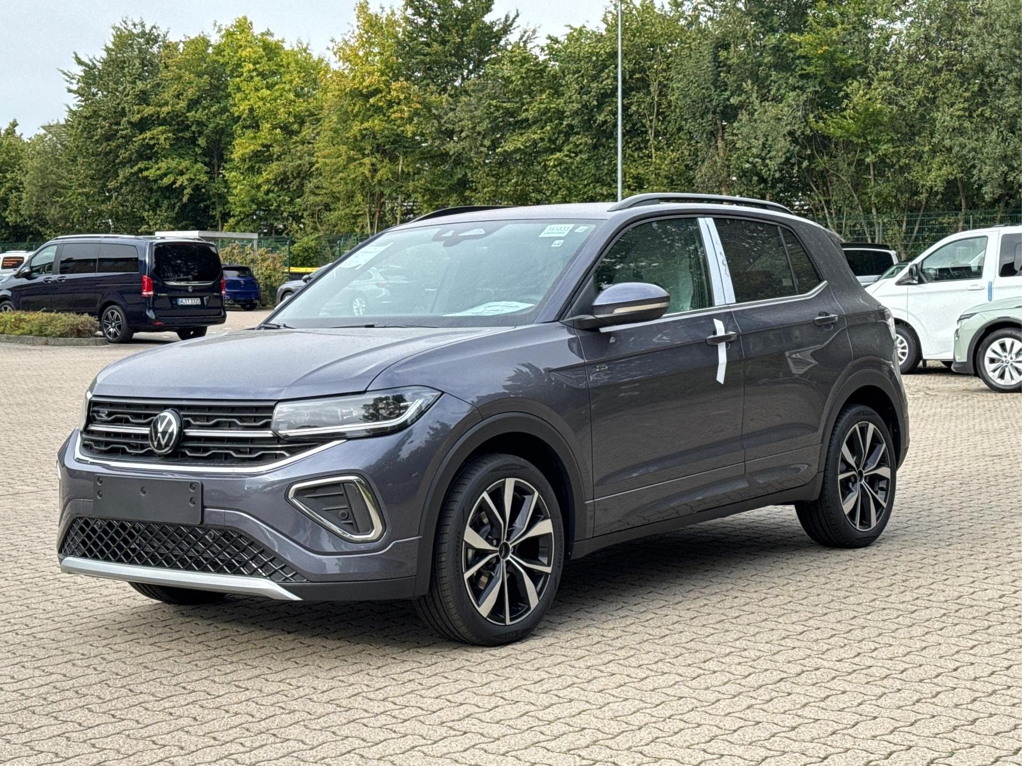 VW T-Cross R-Line Limited (2026) - Photo 1