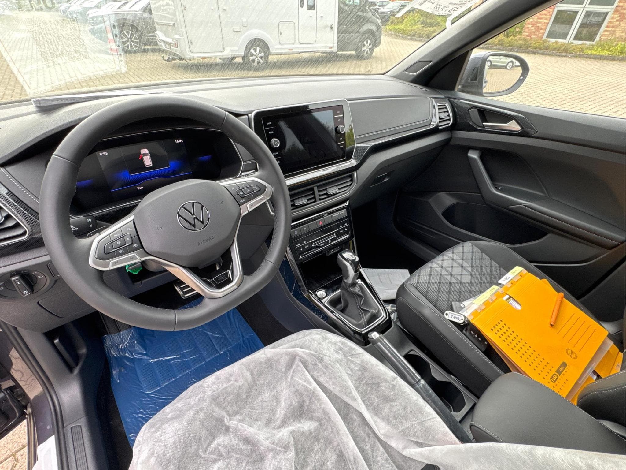 VW T-Cross R-Line Limited (2026) - Photo 12
