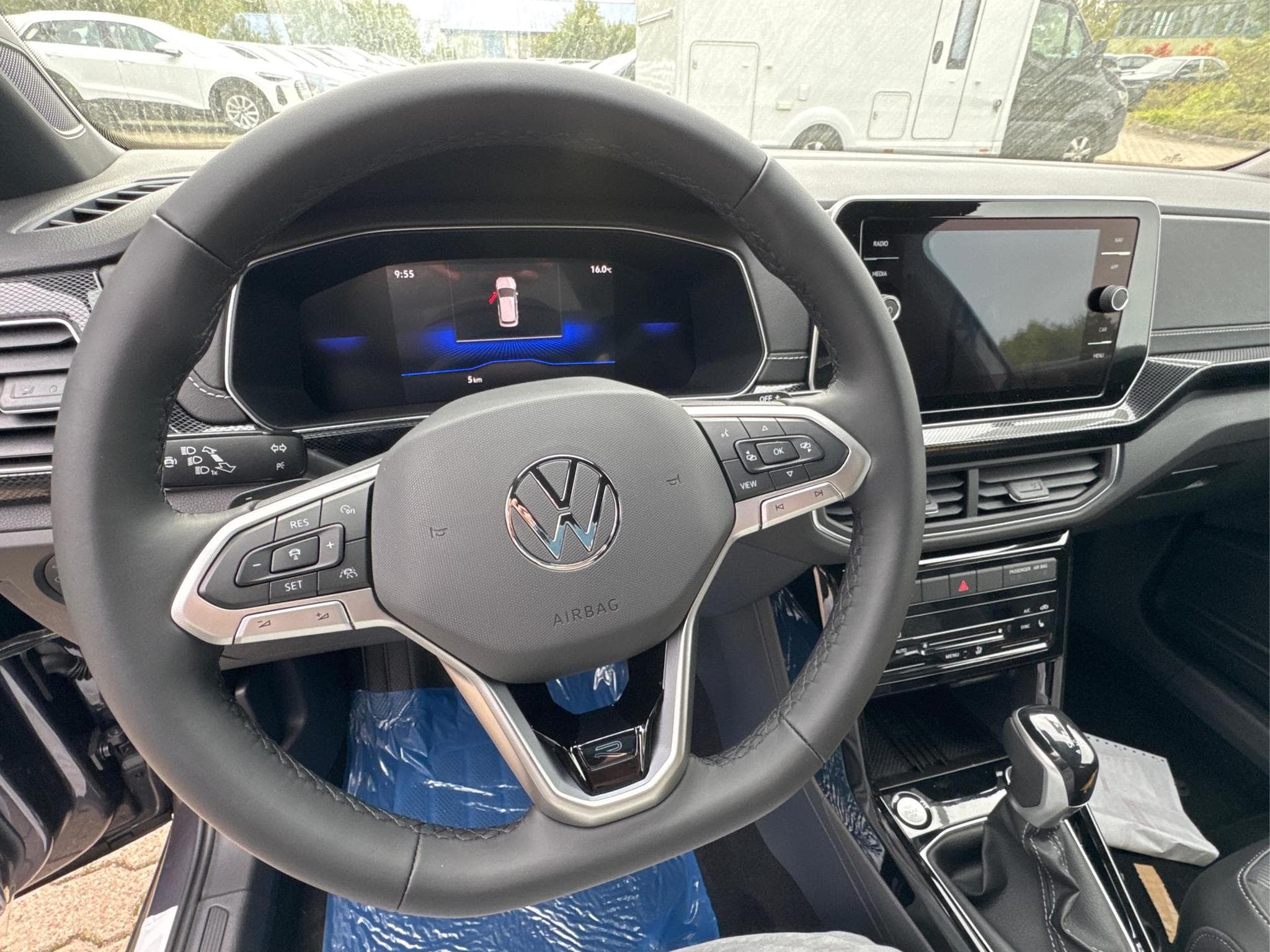 VW T-Cross R-Line Limited (2026) - Photo 13