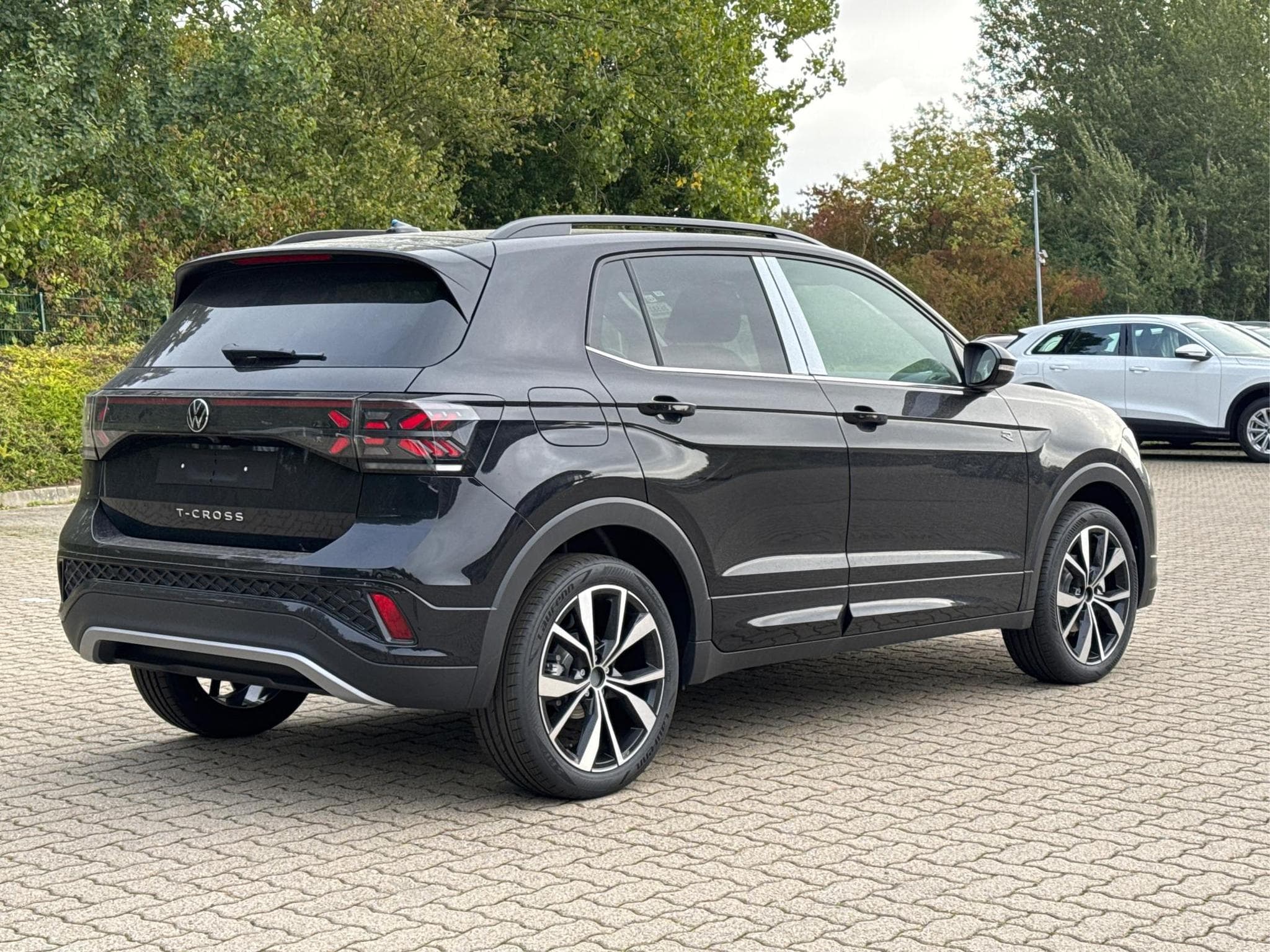 VW T-Cross R-Line Limited (2026) - Photo 5