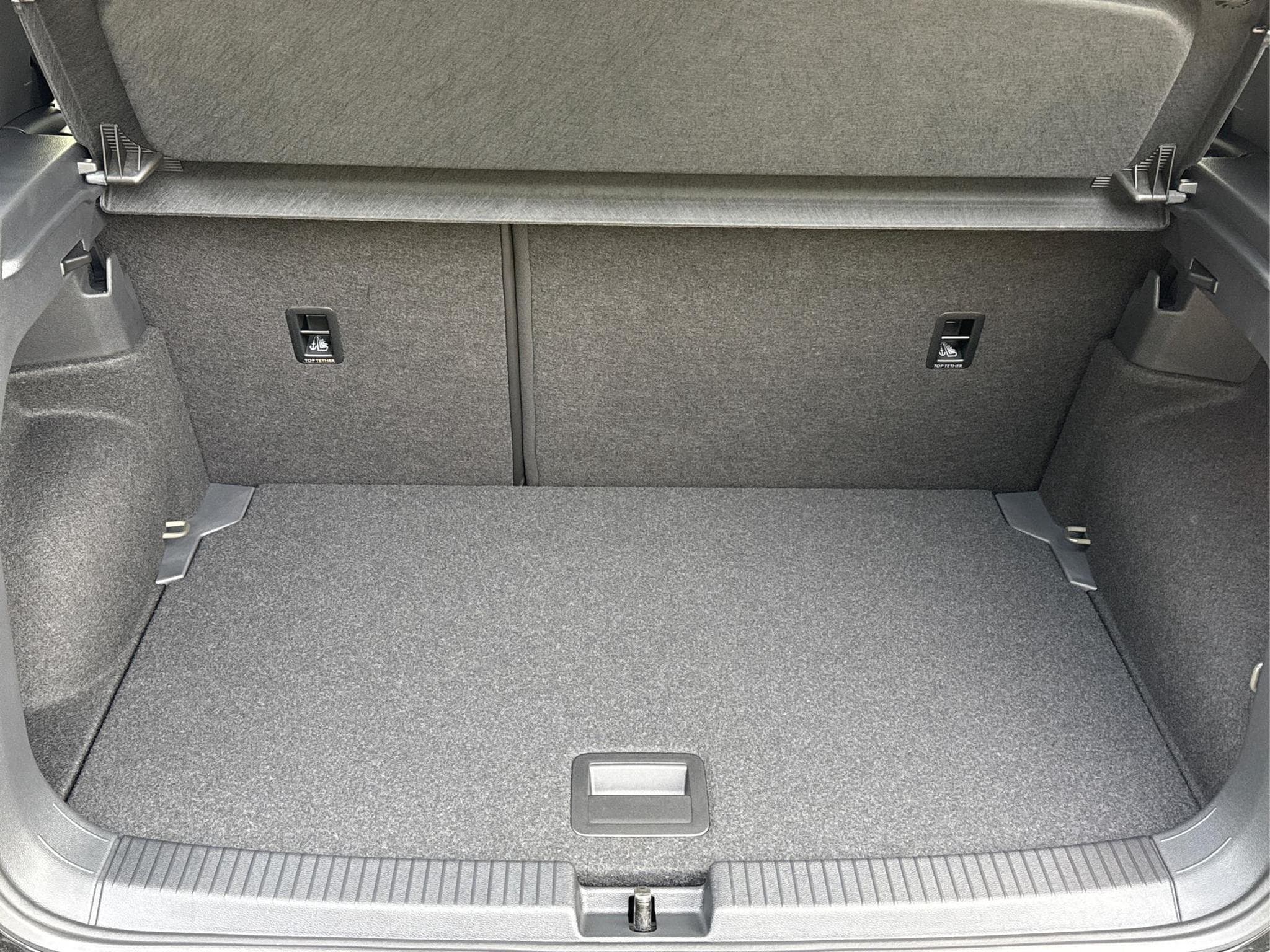 VW T-Cross R-Line Limited (2026) - Photo 8