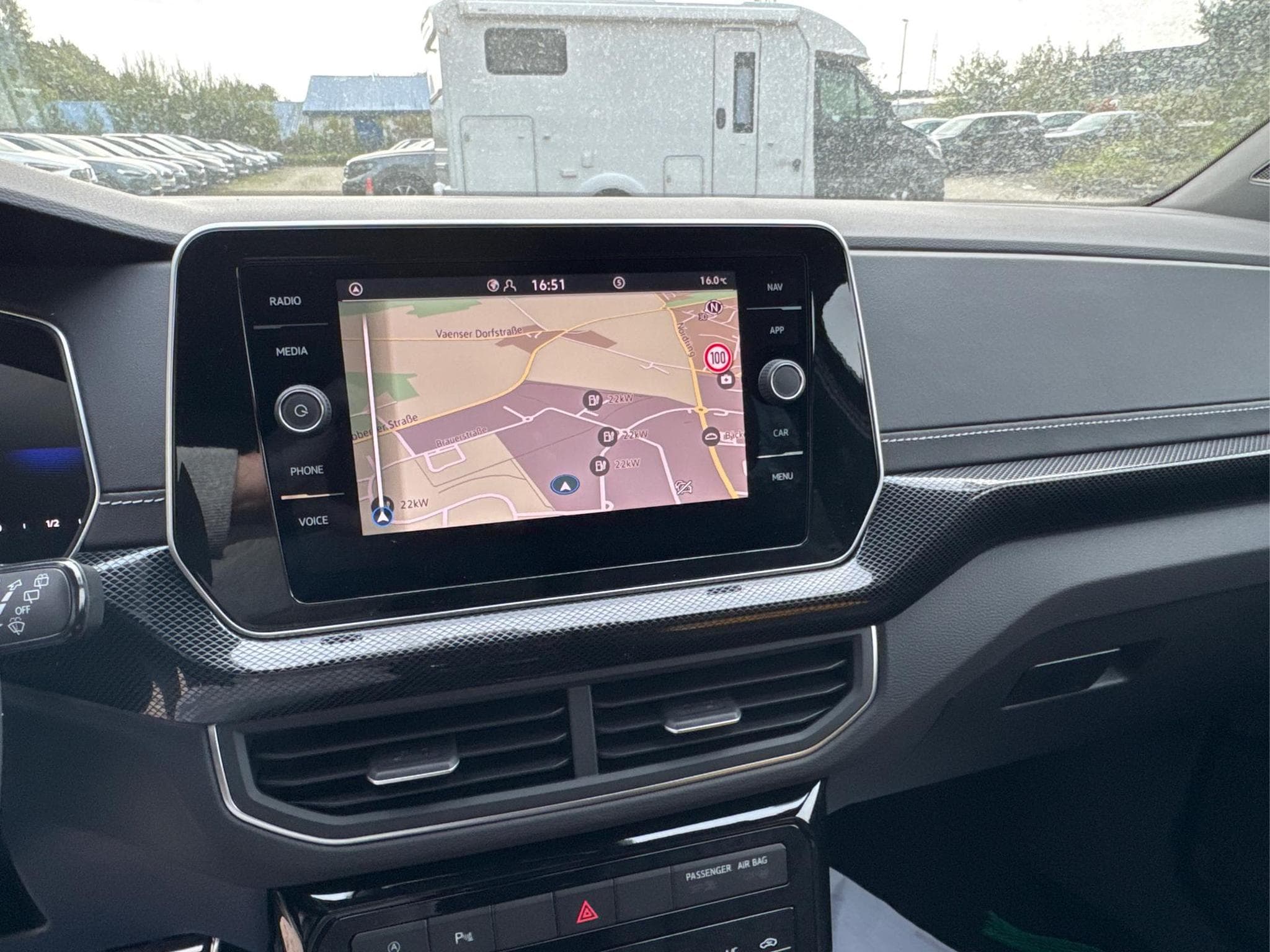 VW T-Cross R-Line Limited (2026) - Photo 13