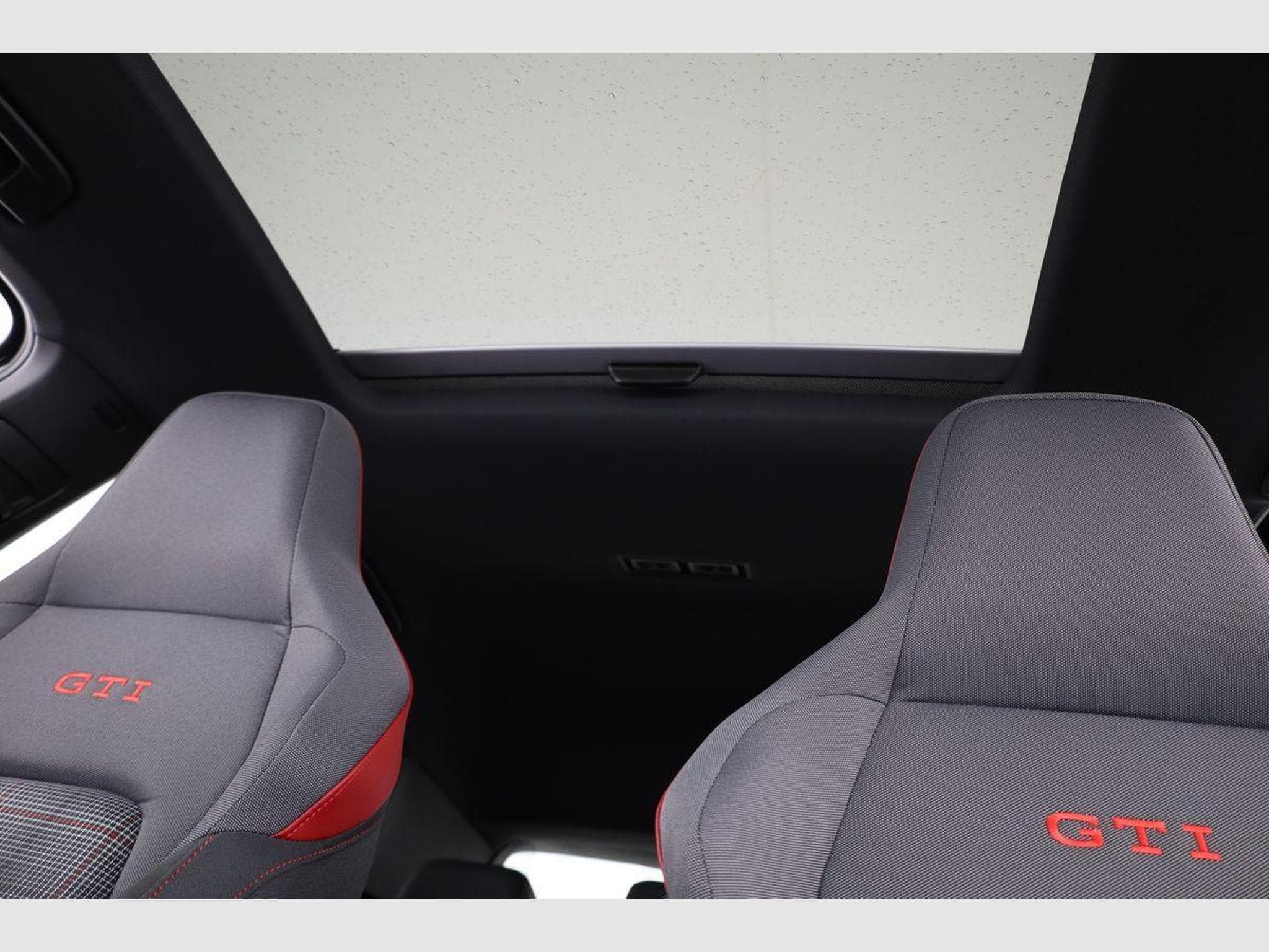 VW Golf 2.0 TSI 195 kW GTI (2026) - Foto 9