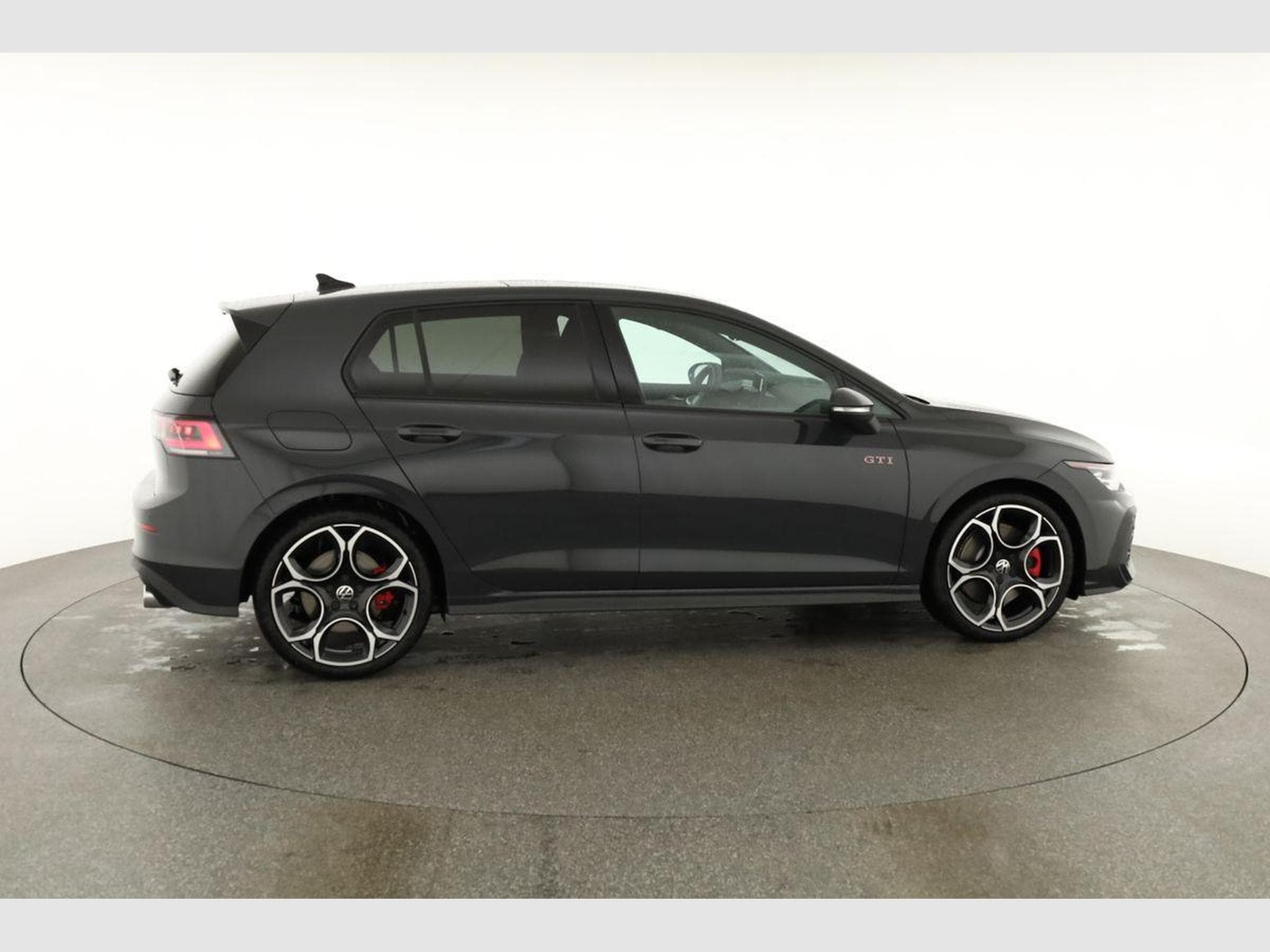 VW Golf 2.0 TSI 195 kW GTI (2026) - Foto 18