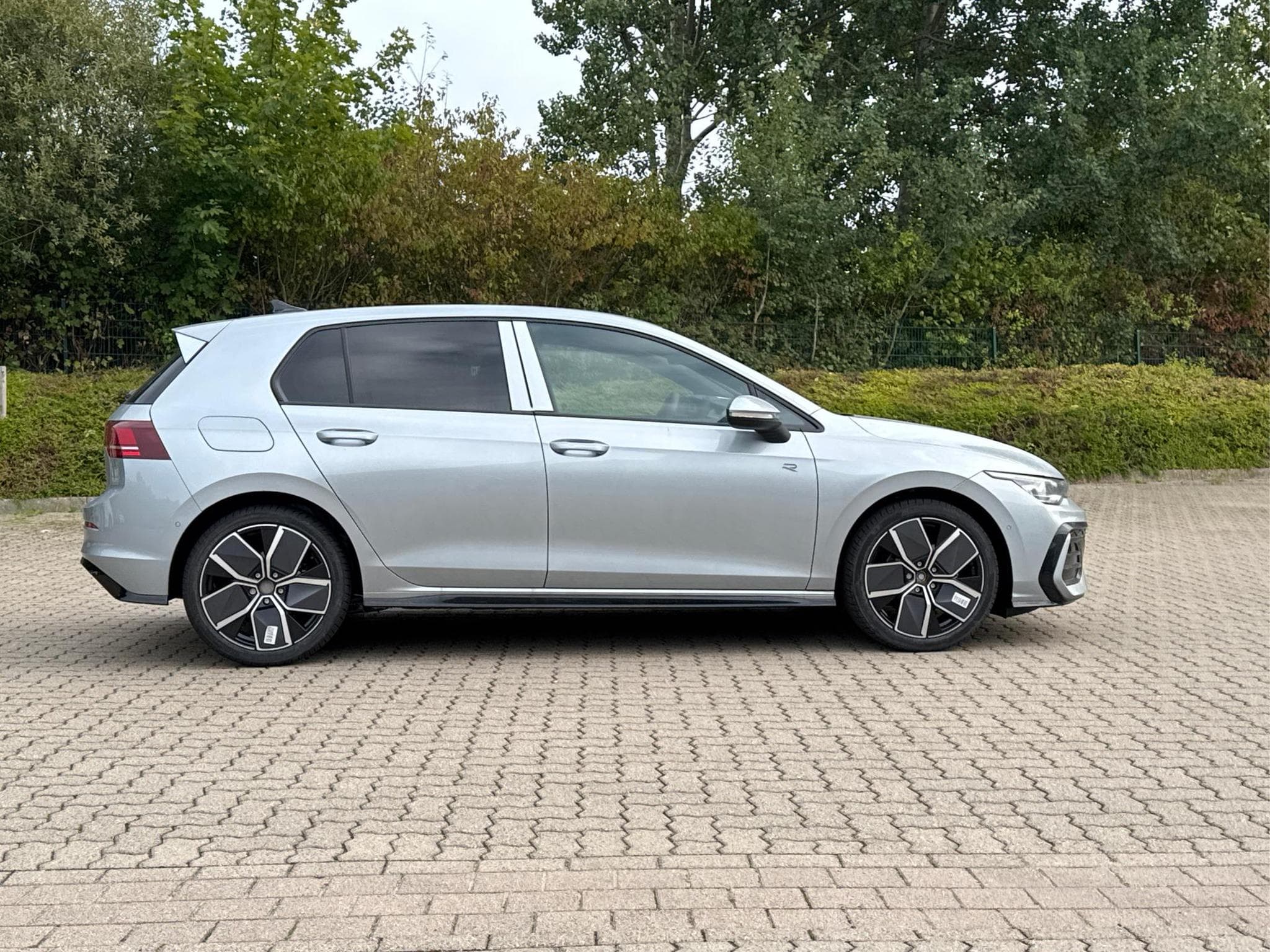VW Golf R-Line Limited (2026) - Foto 4