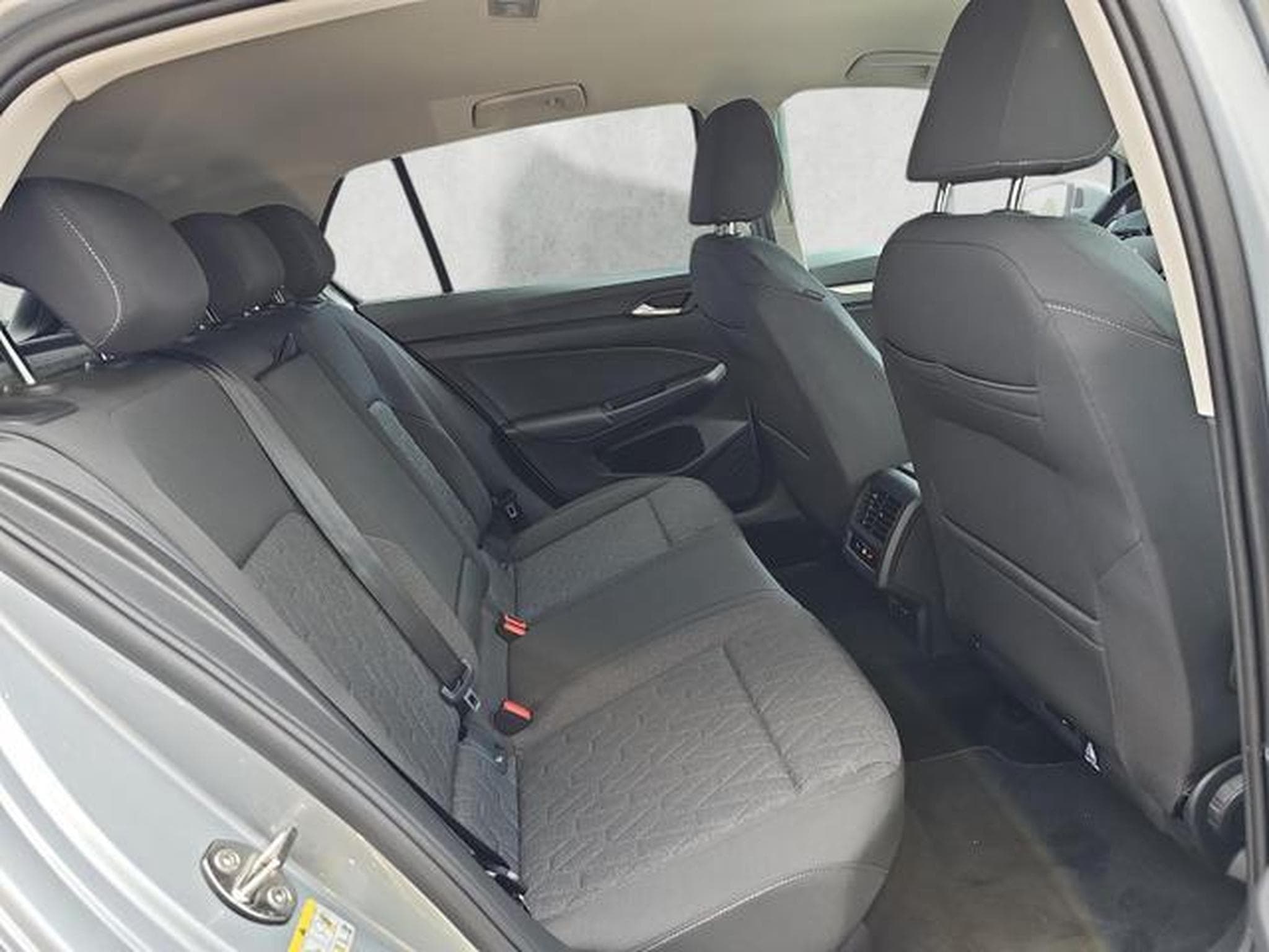 VW Golf 1.5 TSI eHybrid 150 kW Life (2026) - Foto 13