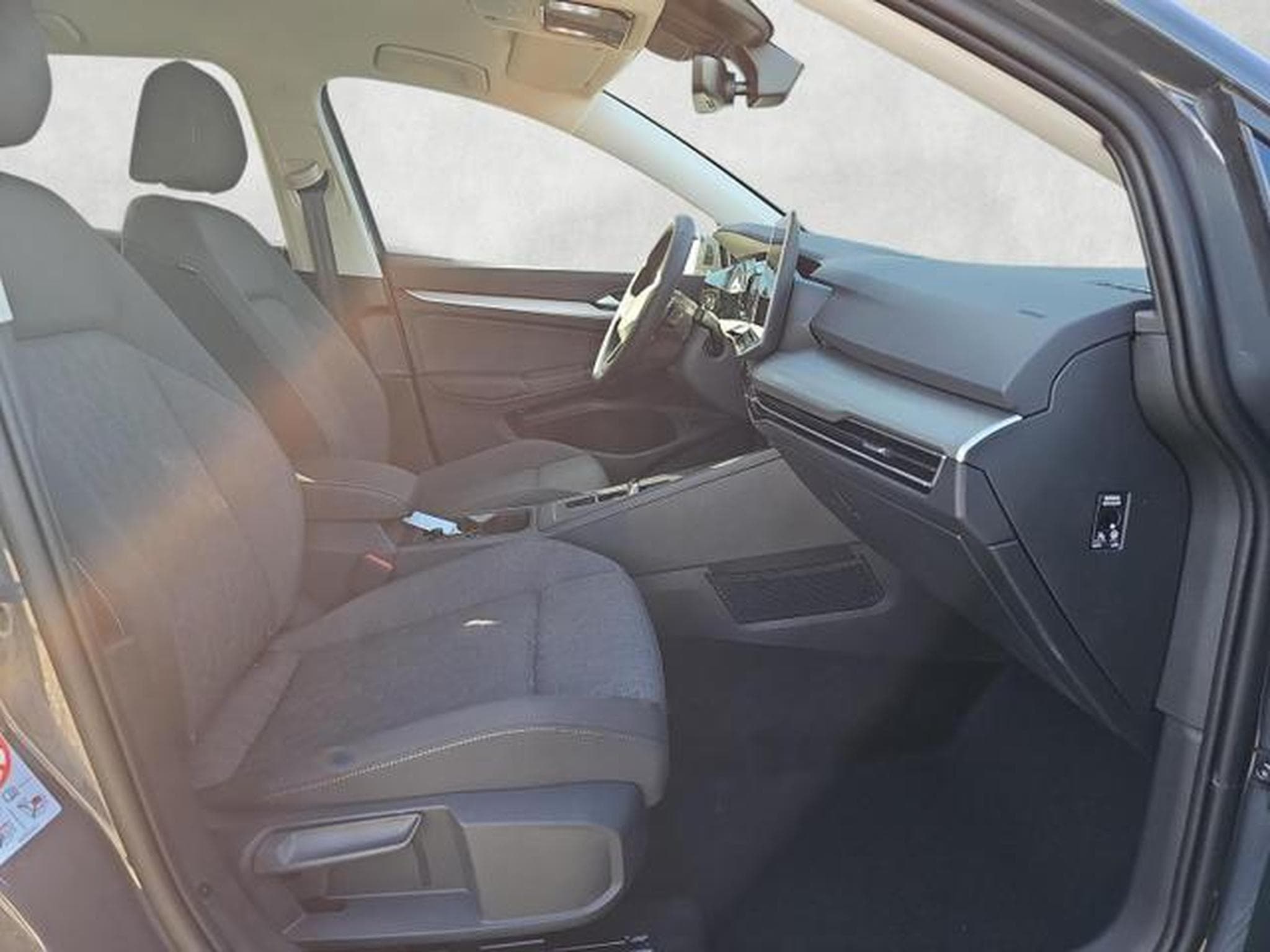 VW Golf 1.5 TSI eHybrid 150 kW Life (2026) - Foto 10