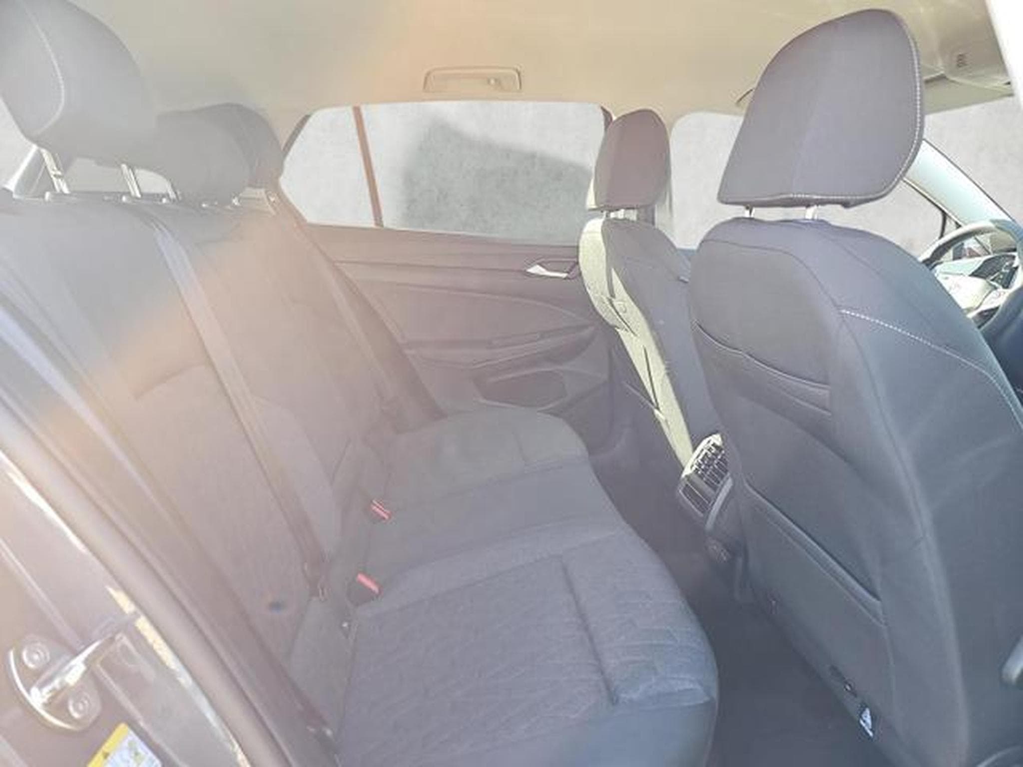 VW Golf 1.5 TSI eHybrid 150 kW Life (2026) - Foto 13