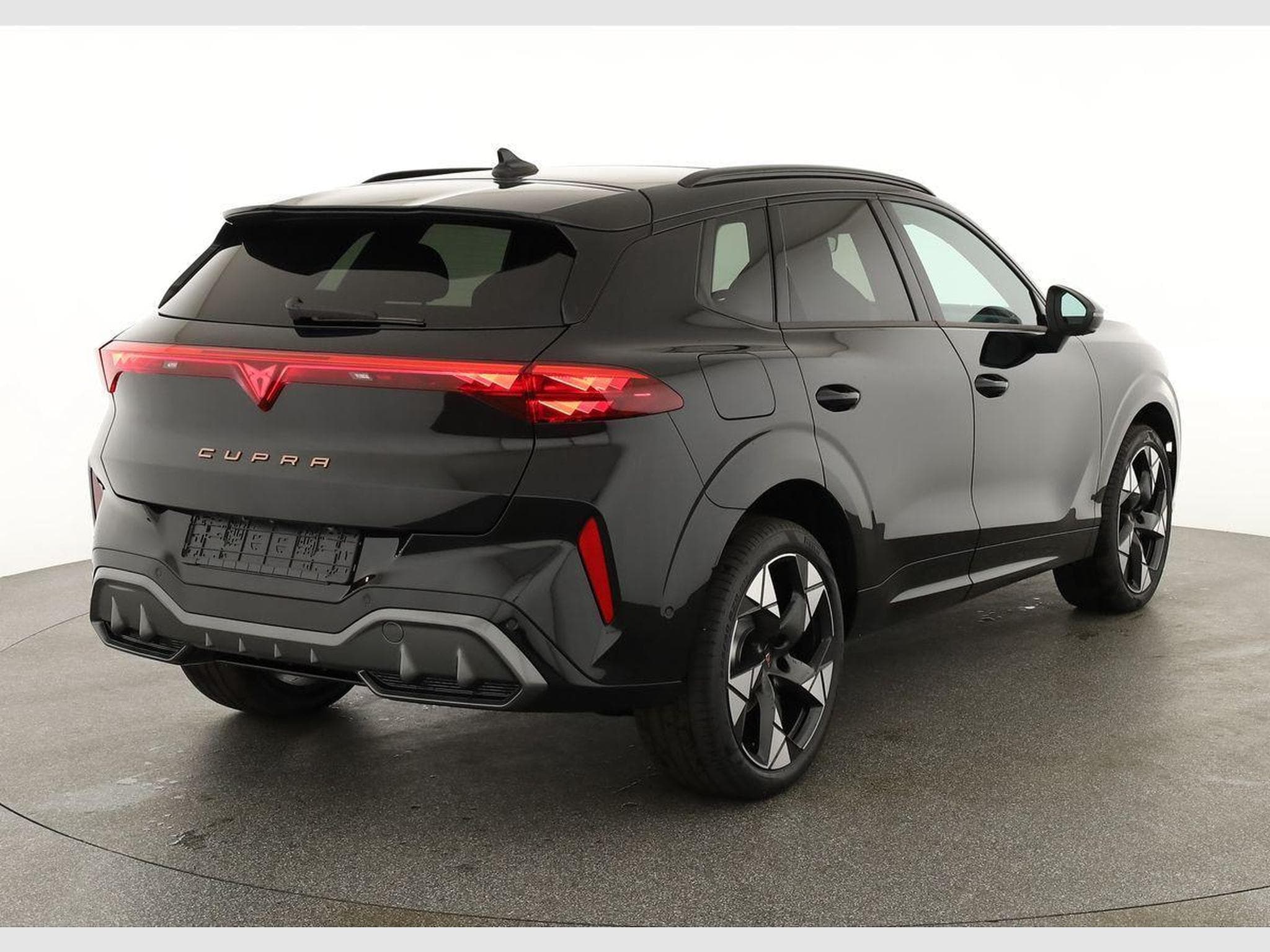 Cupra Terramar 1.5 eTSI 110 kW (2026) - Photo 2