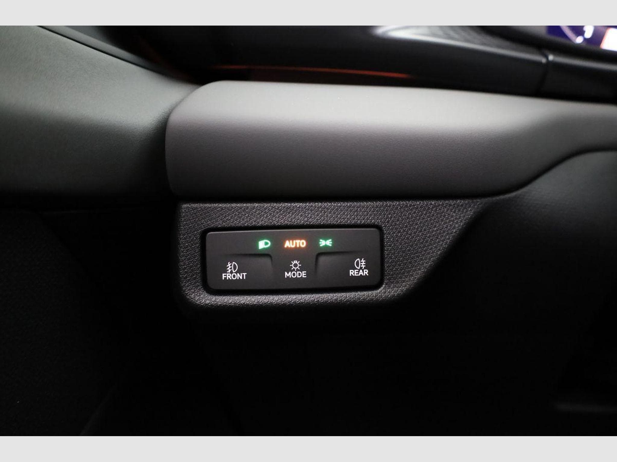 Cupra Terramar 1.5 eTSI 110 kW (2026) - Photo 8