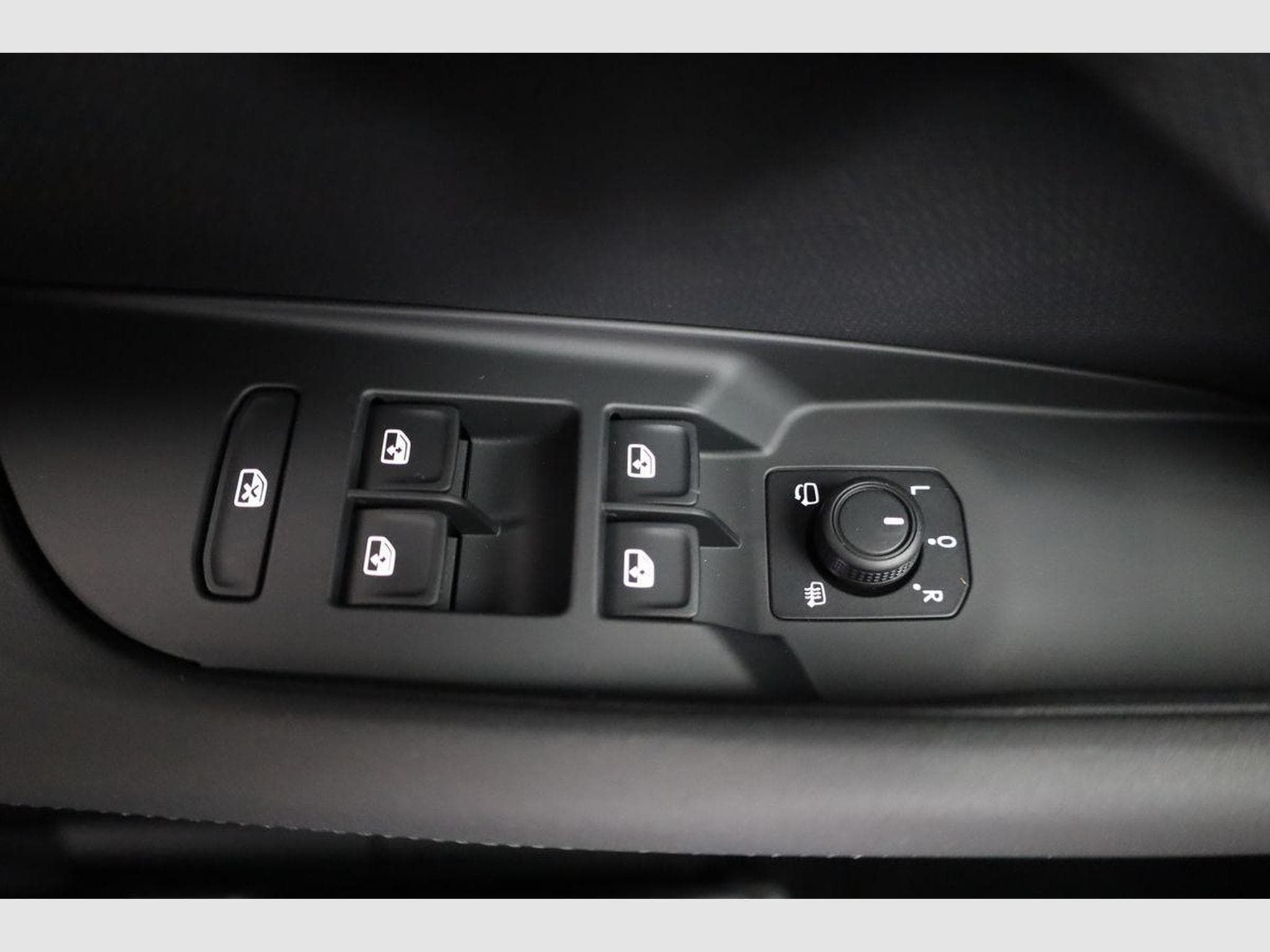 Cupra Terramar 1.5 eTSI 110 kW (2026) - Photo 7