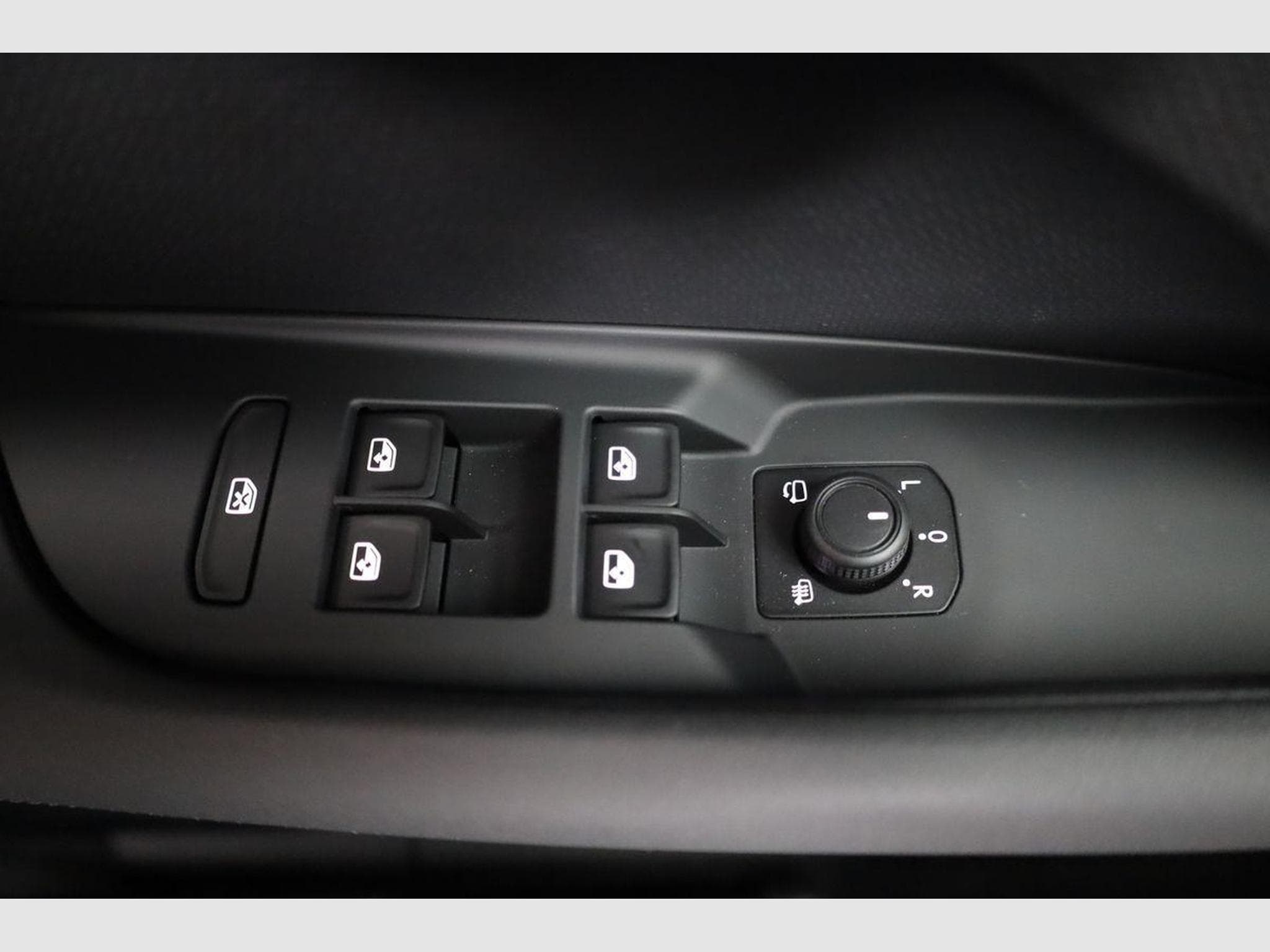 Cupra Terramar 1.5 eTSI 110 kW (2026) - Photo 7