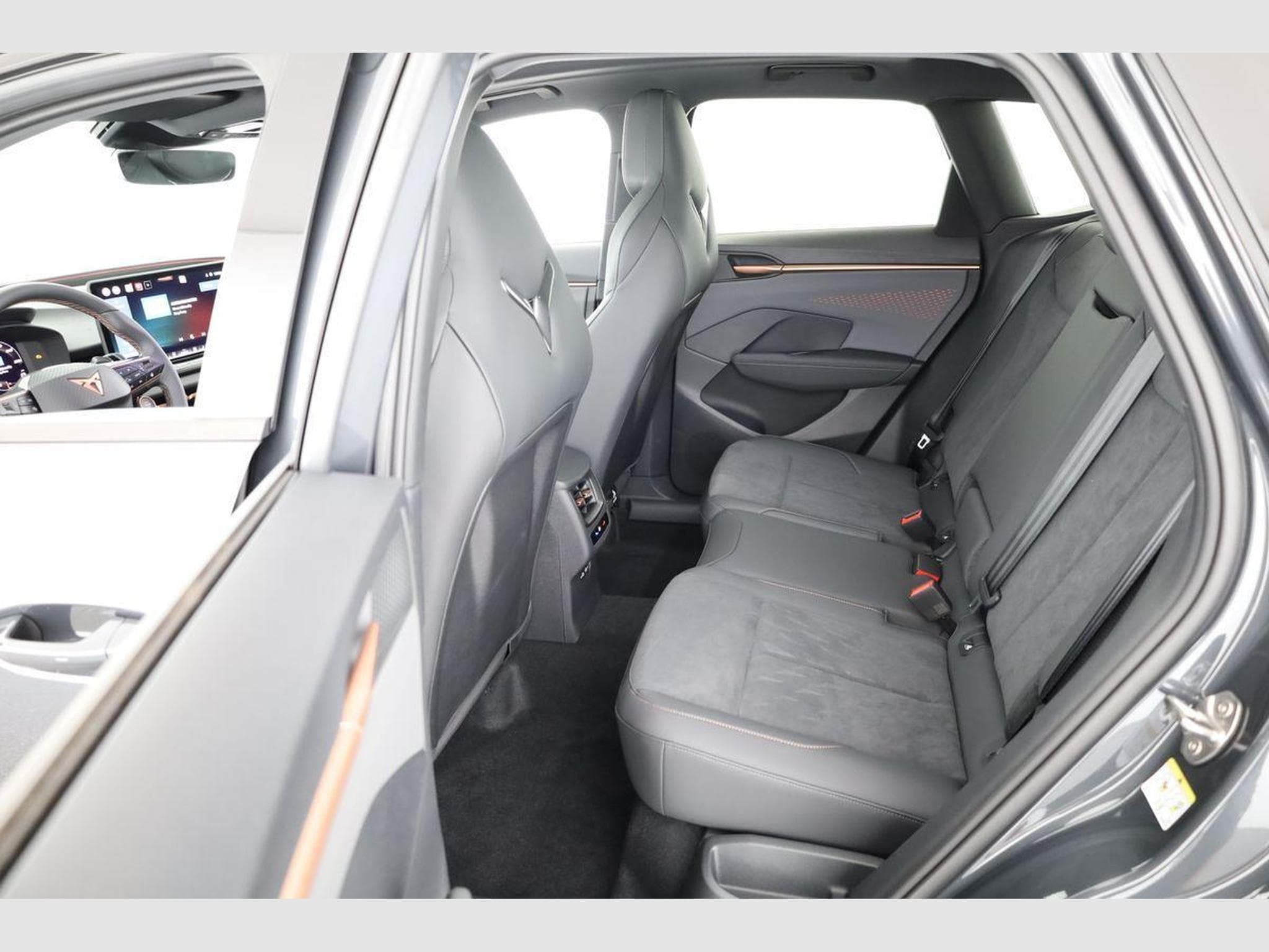 Cupra Terramar 1.5 eTSI 110 kW (2026) - Photo 11