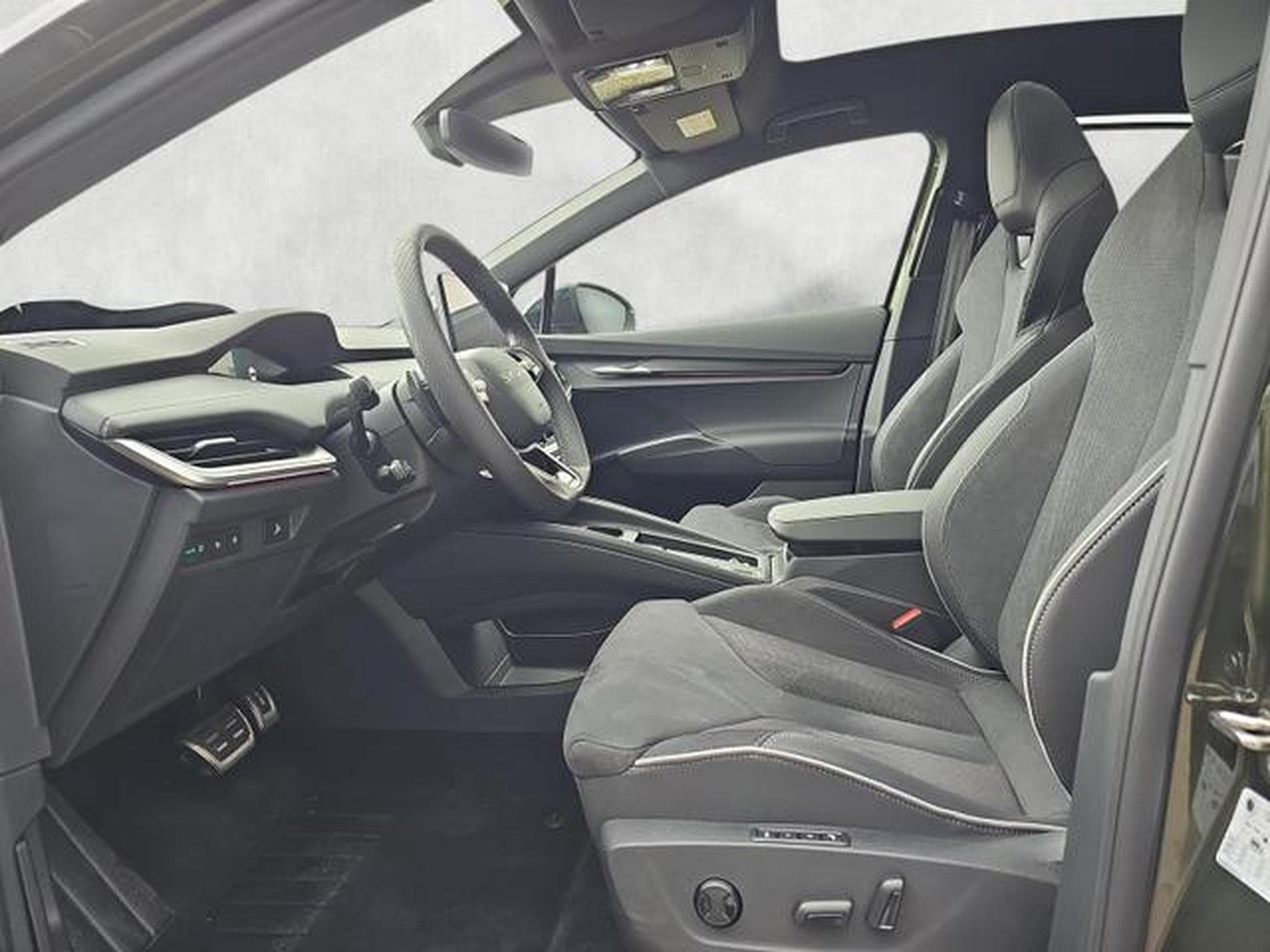 Skoda Enyaq Coupé 85 Sportline (2026) - Photo 9
