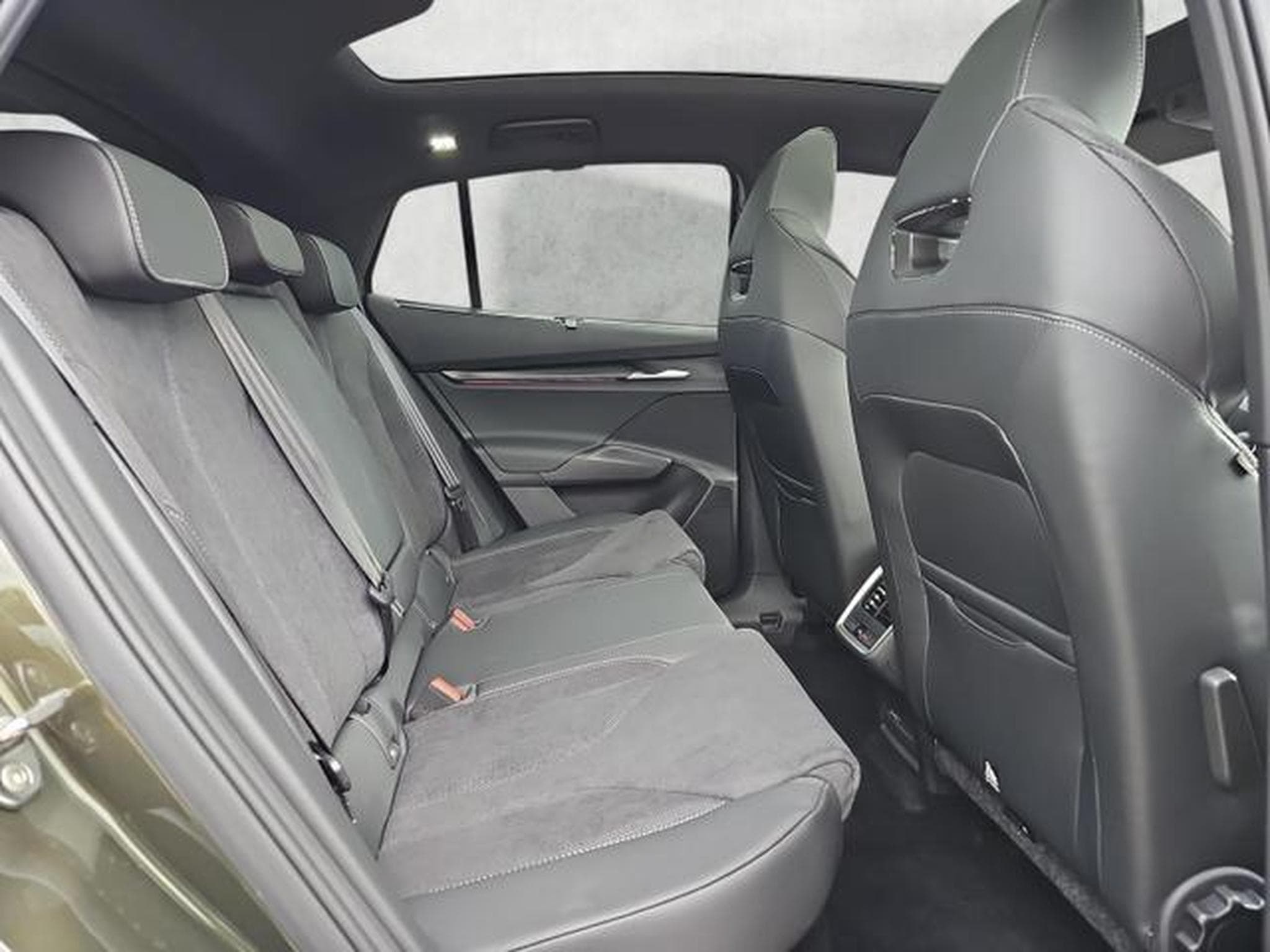 Skoda Enyaq Coupé 85 Sportline (2026) - Photo 13