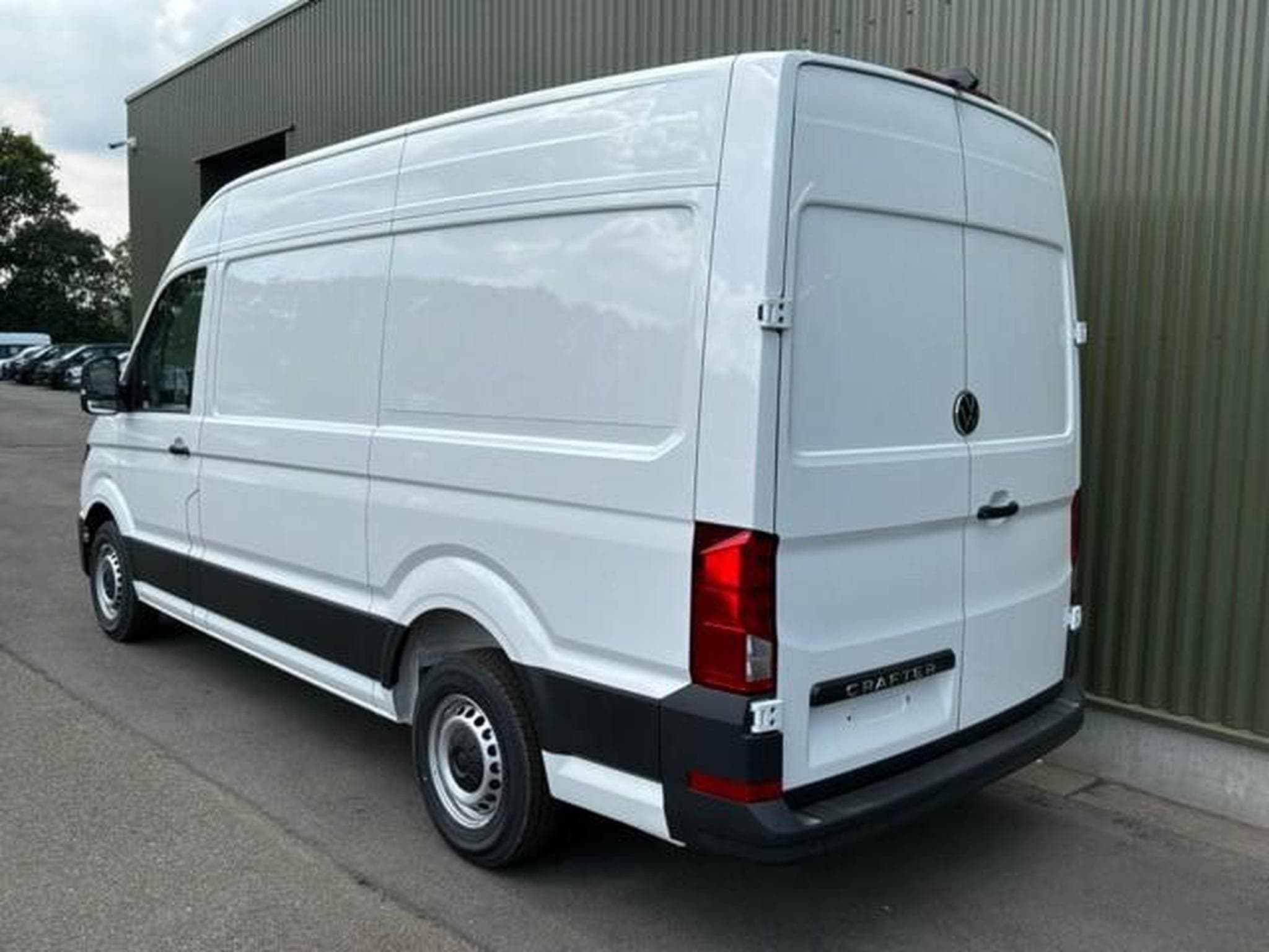 VW Crafter BUSINESS (2026) - Photo 3