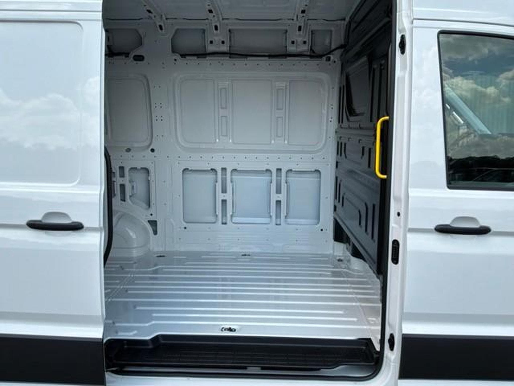 VW Crafter BUSINESS (2026) - Photo 16