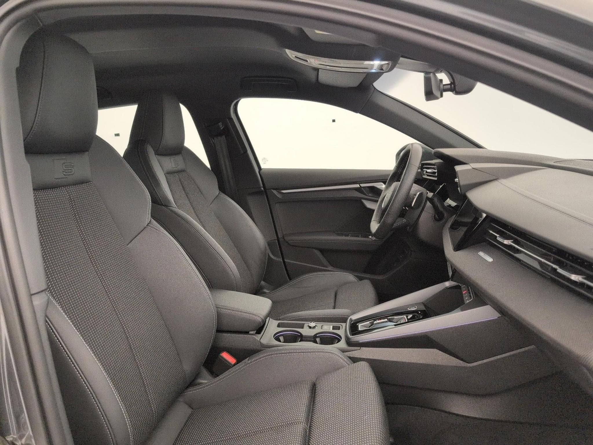 Audi A3 S line (2025) - Photo 9