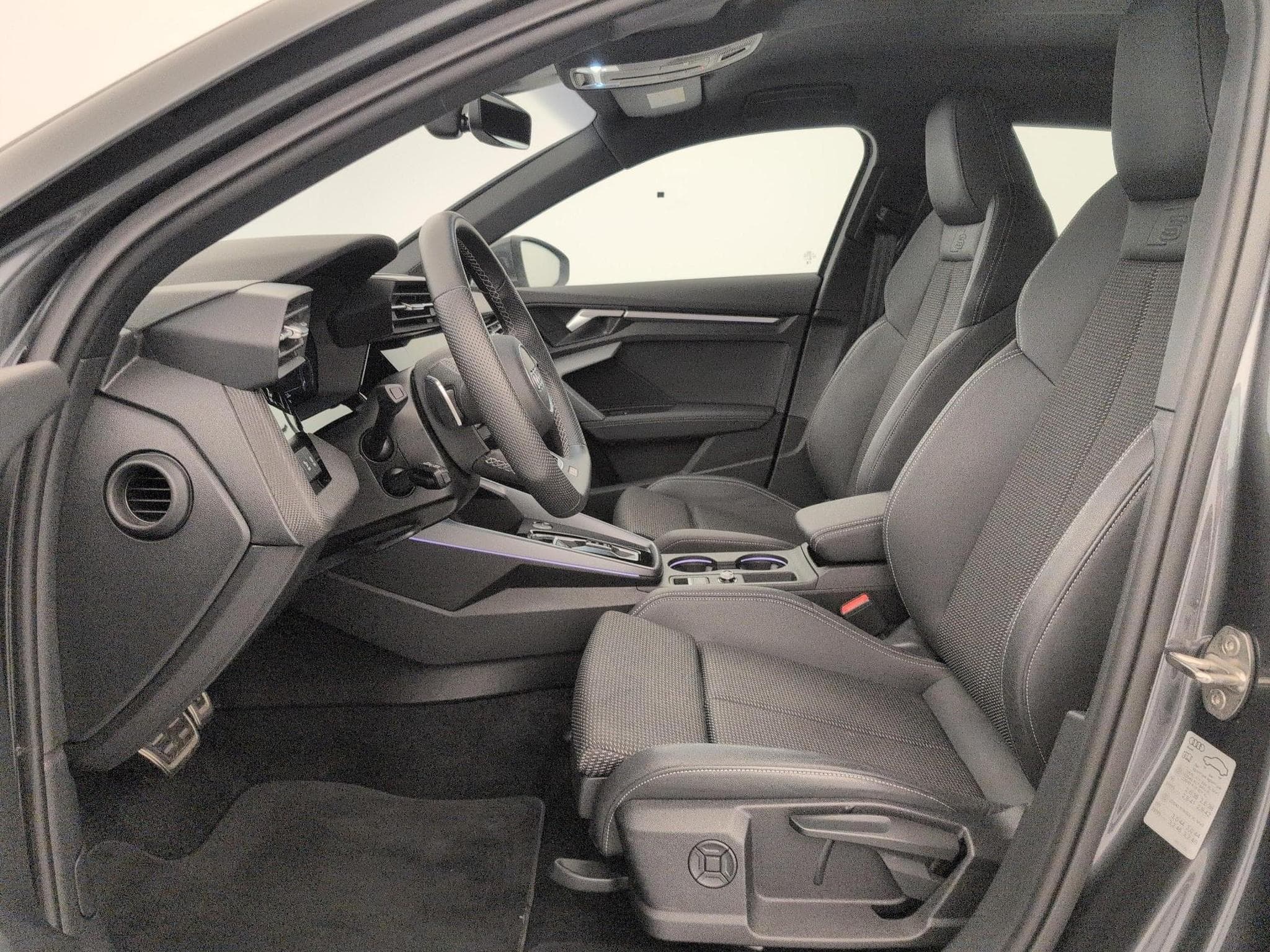 Audi A3 S line (2025) - Photo 17