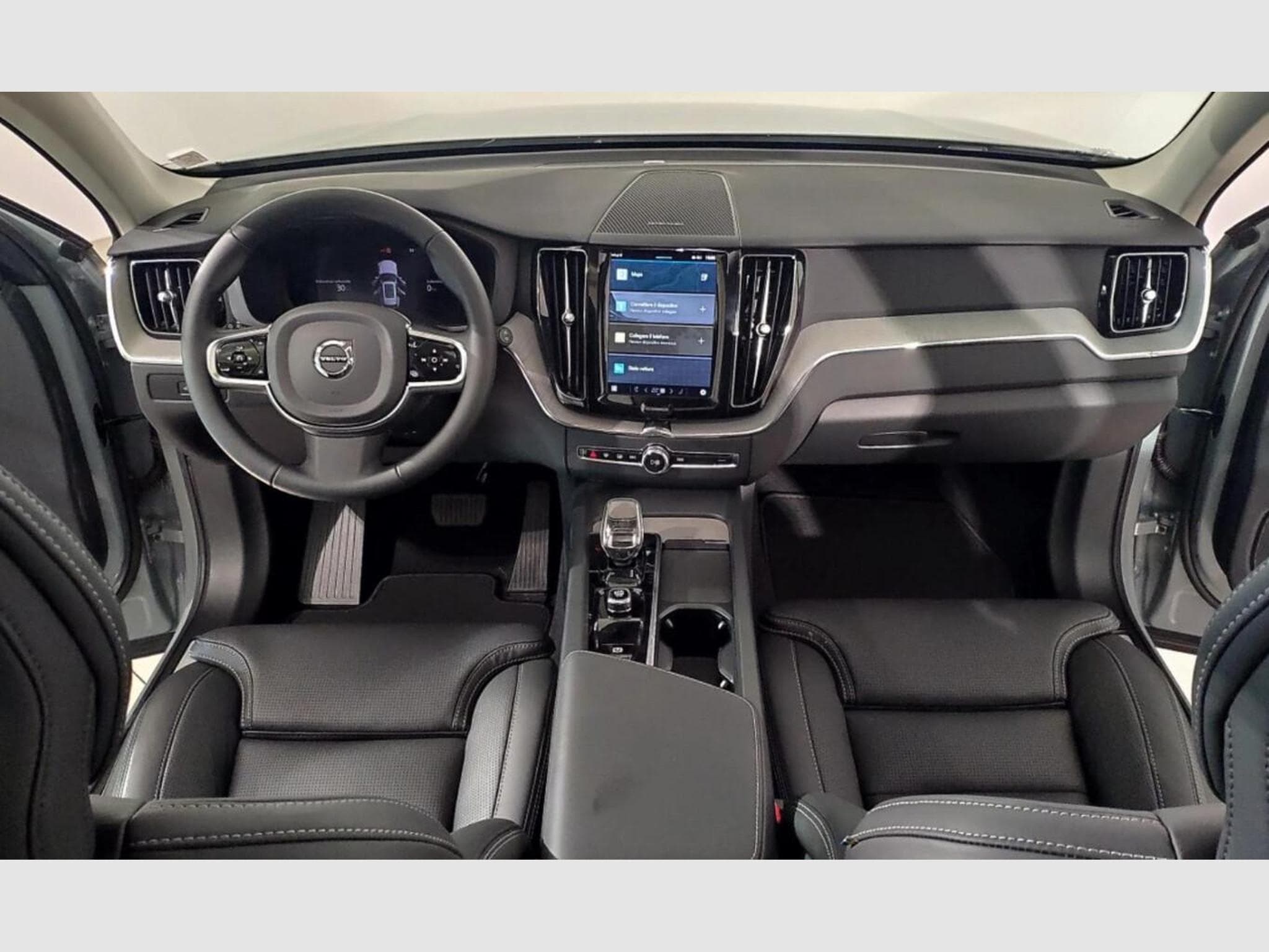 Volvo XC60 Plus Dark (2024) - Photo 5