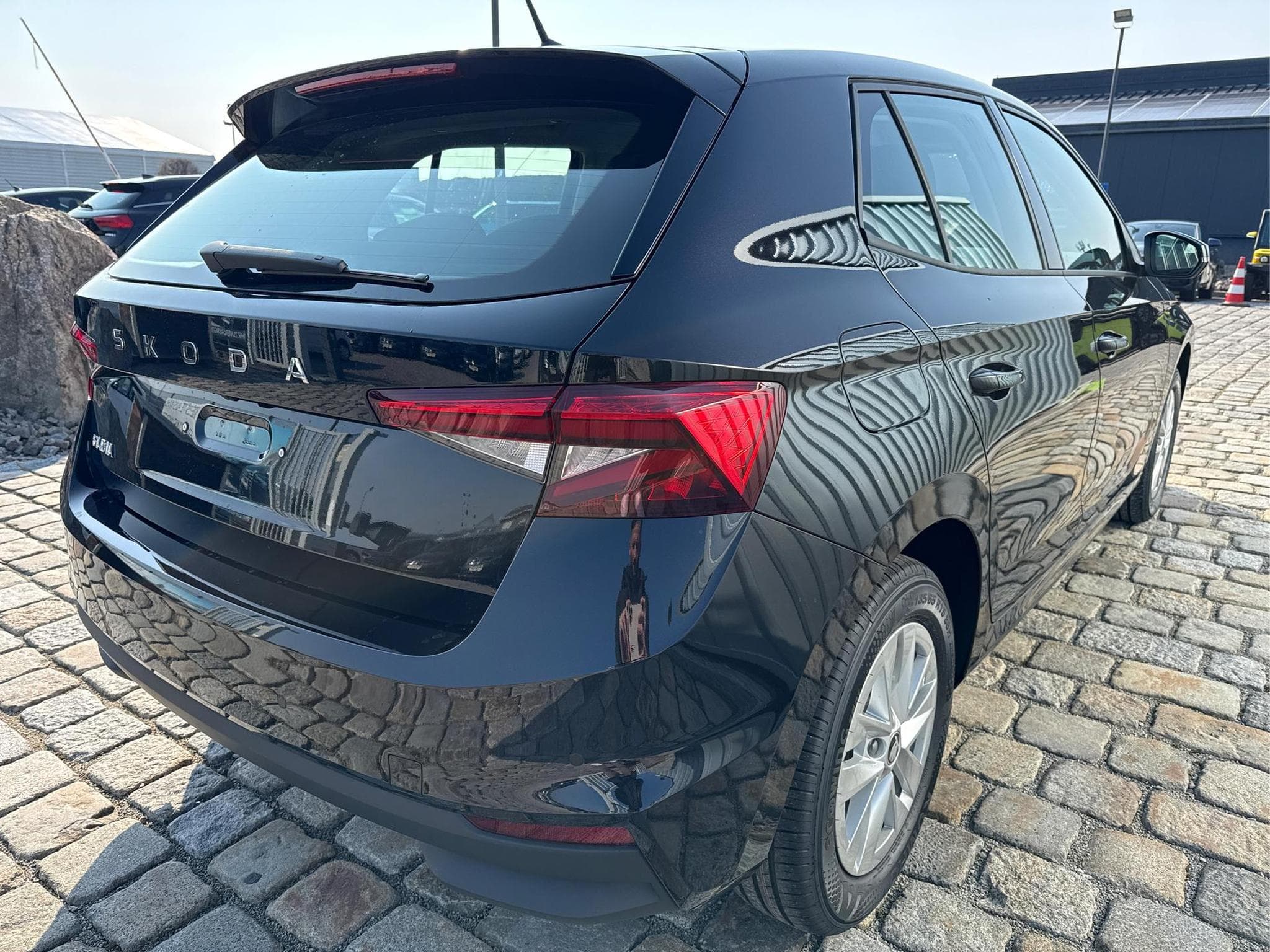 Skoda Fabia 130 Jahre 1.0 (2026) - Foto 4