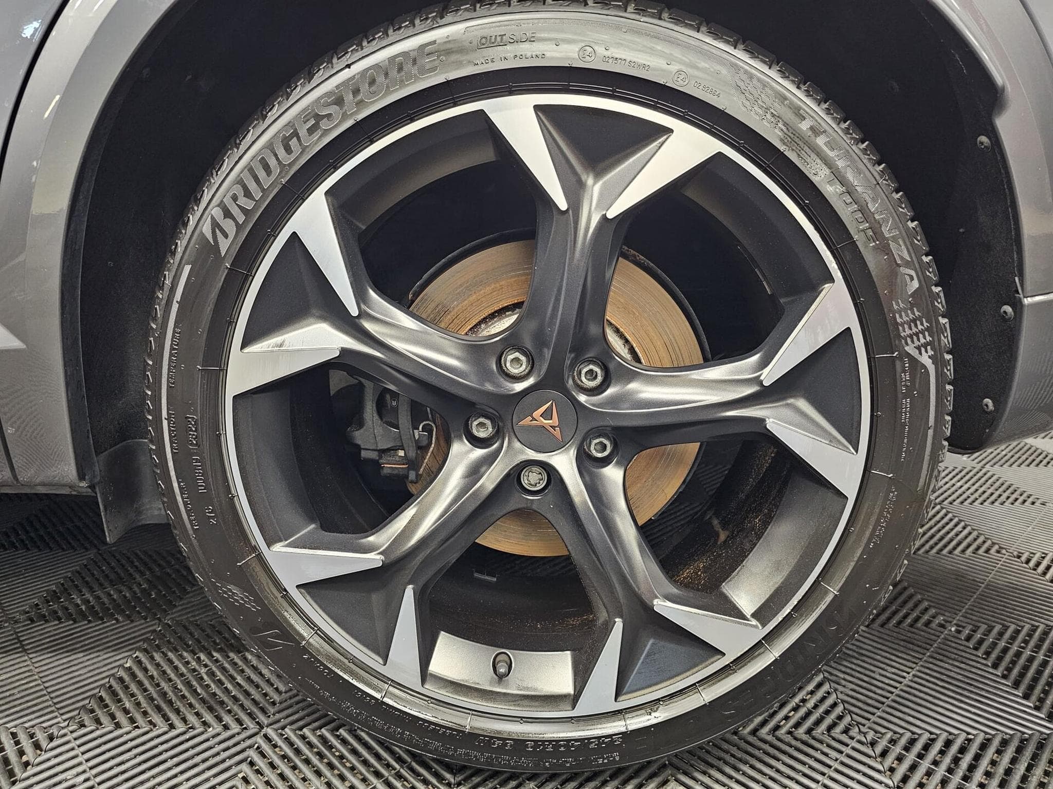Cupra Formentor PHEV 245cv Auto CAMERA360/HAYON ELEC/ACC (2022) - Photo 8