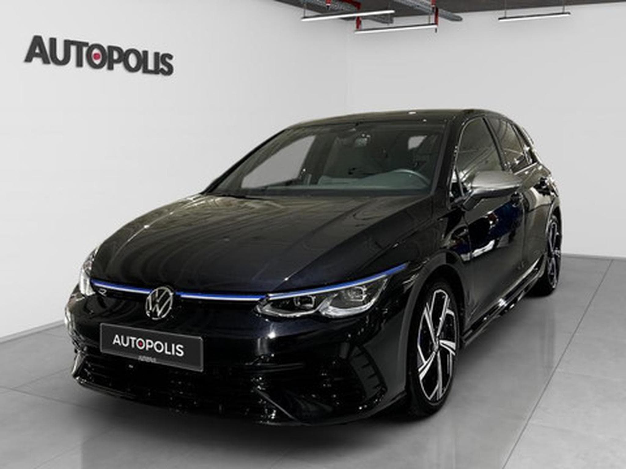 VW Golf 2.0 TSI 235kW R DSG (2023) - Photo 17
