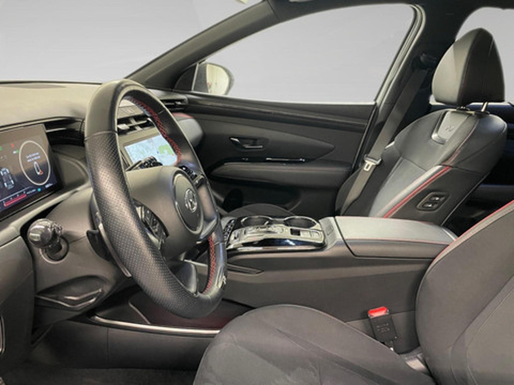 Hyundai Tucson 1.6 T-GDi PHEV 4x4 Shine N-Line (2025) - Photo 4