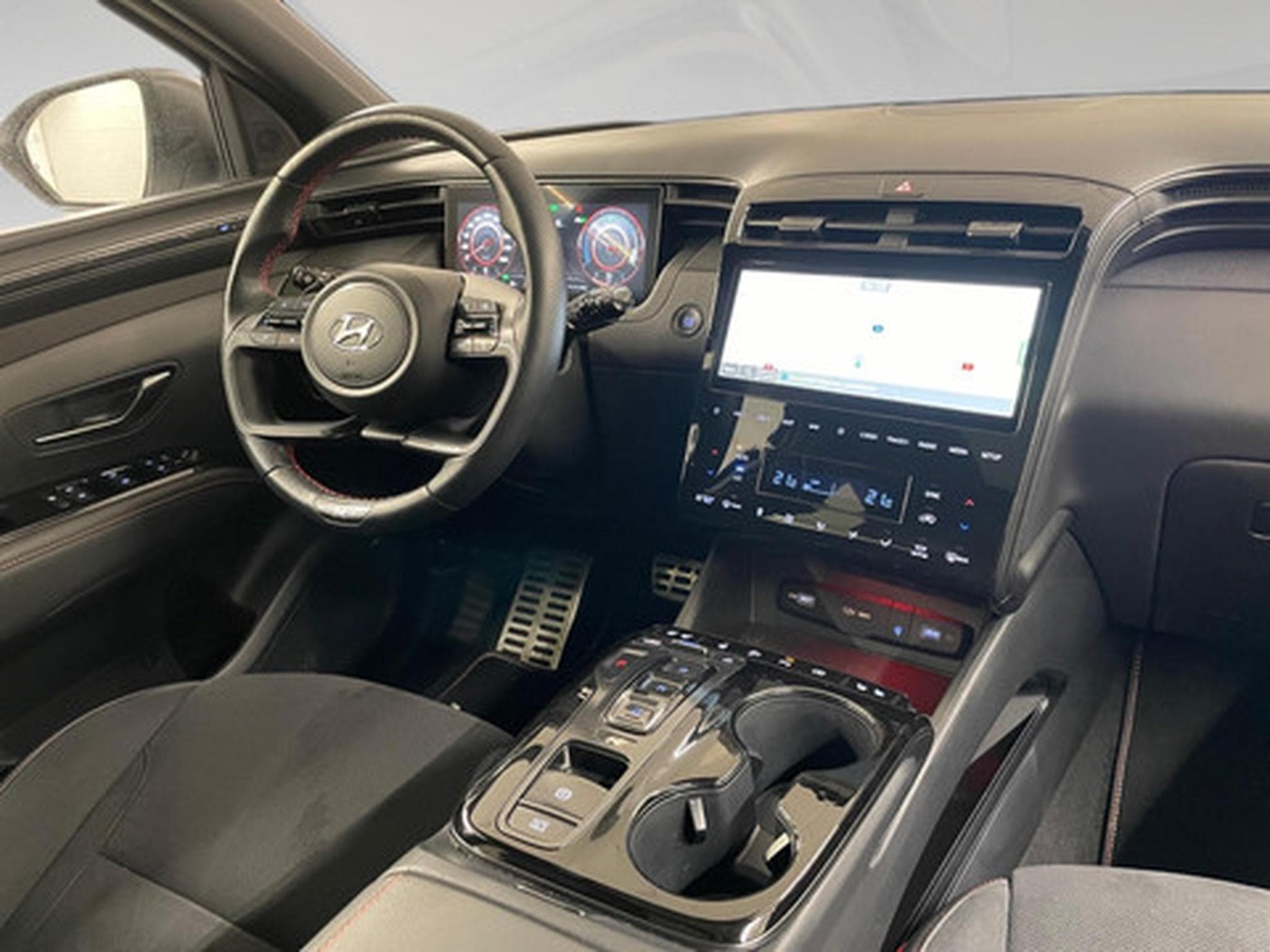 Hyundai Tucson 1.6 T-GDi PHEV 4x4 Shine N-Line (2025) - Photo 7