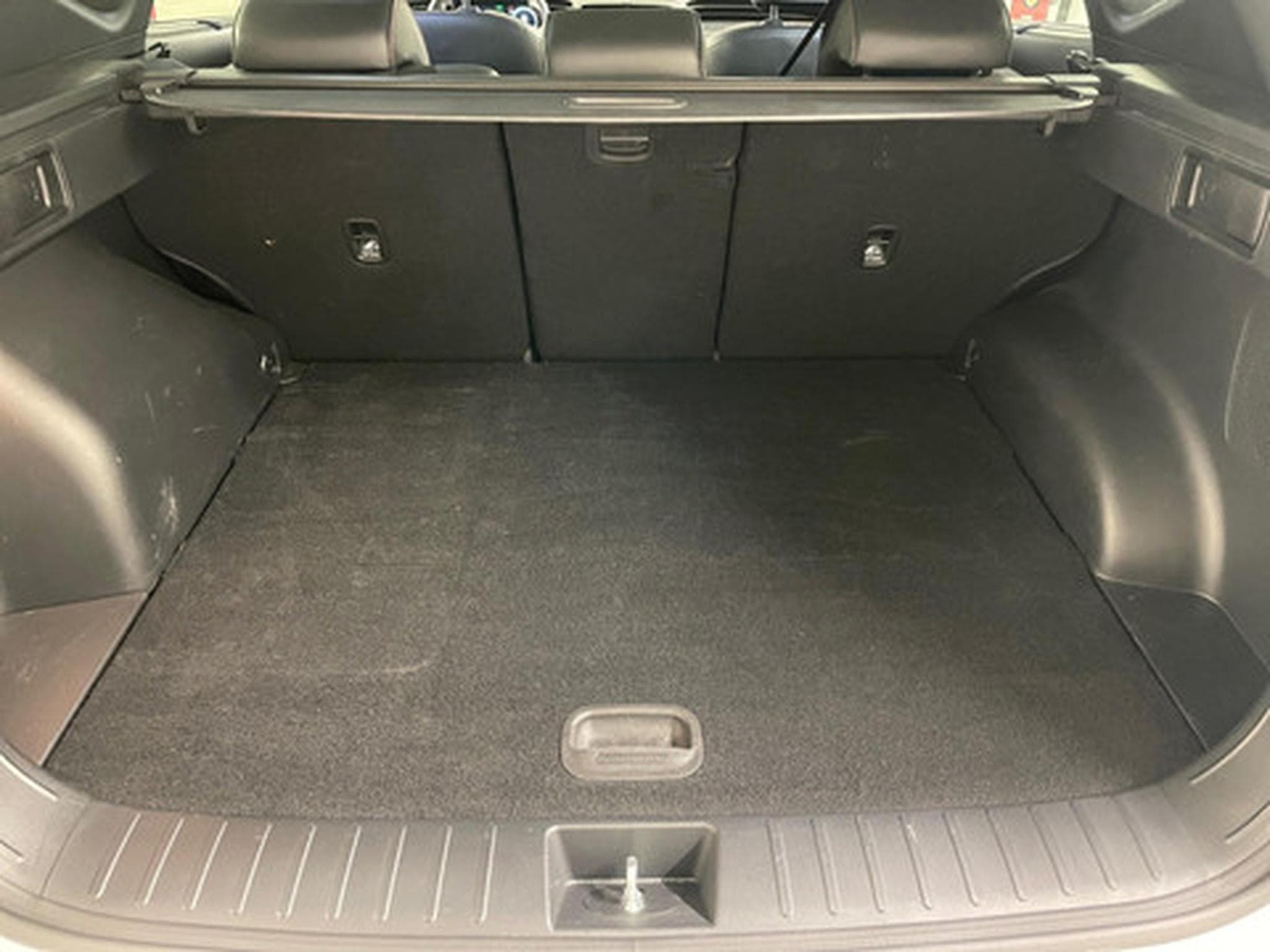 Hyundai Tucson 1.6 T-GDi PHEV 4x4 Shine N-Line (2025) - Photo 12