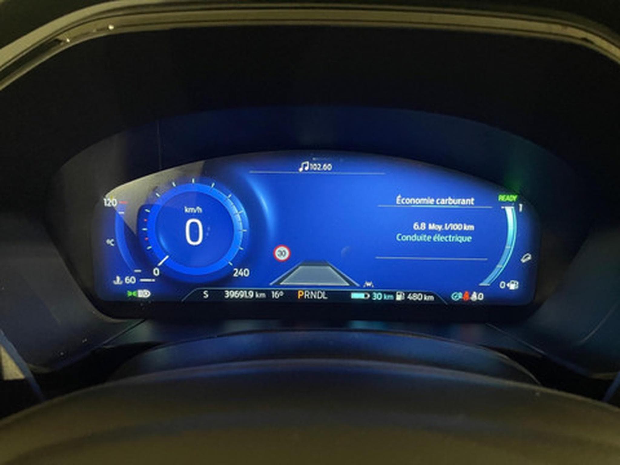 Ford Kuga 2.5i PHEV Aut. 165kW ST-Line (2023) - Photo 2