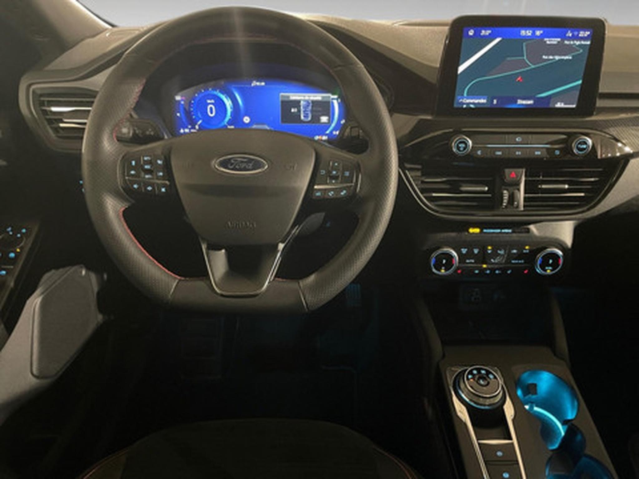 Ford Kuga 2.5i PHEV Aut. 165kW ST-Line (2023) - Photo 6