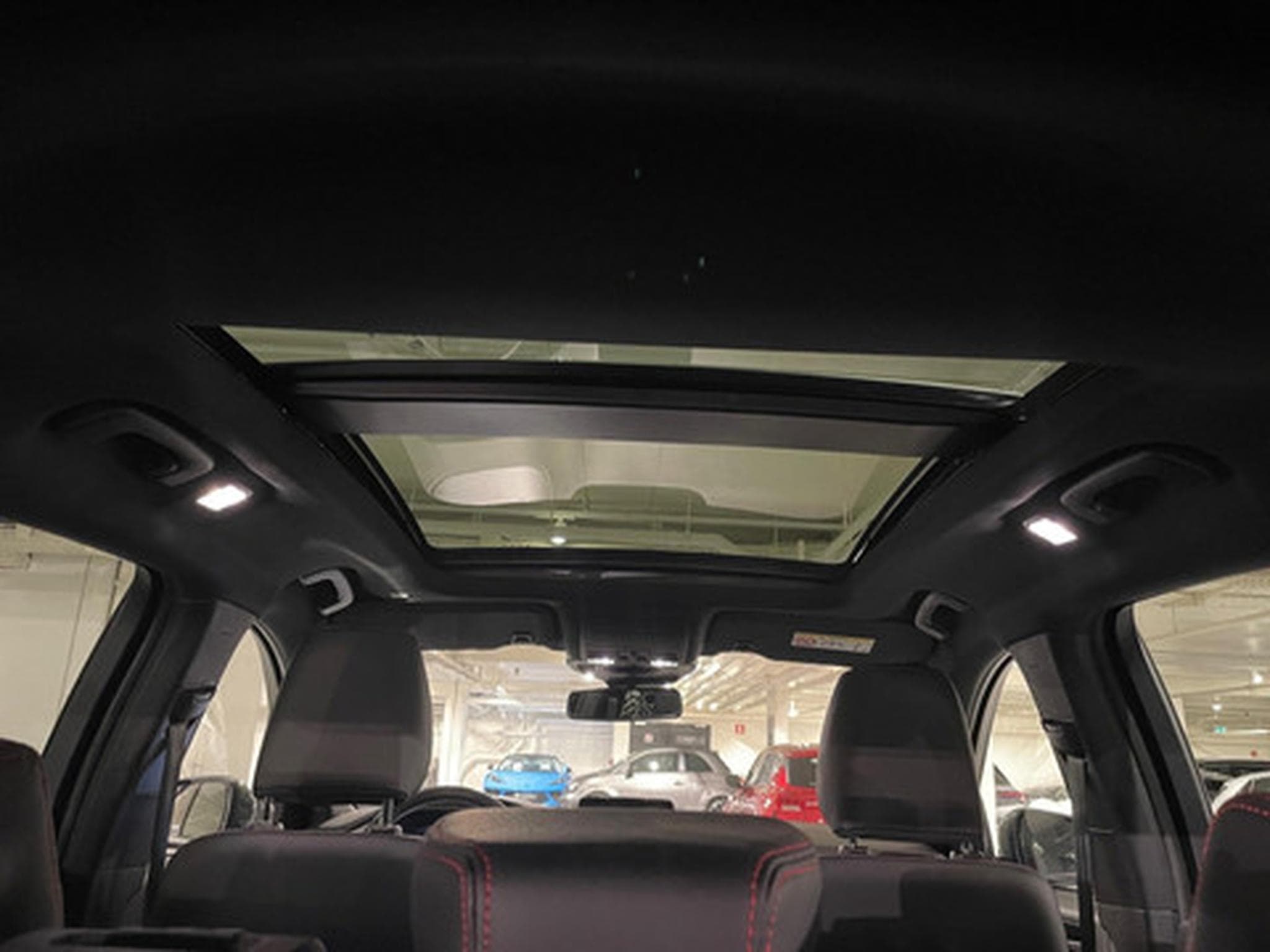 Ford Kuga 2.5i PHEV Aut. 165kW ST-Line (2023) - Photo 12