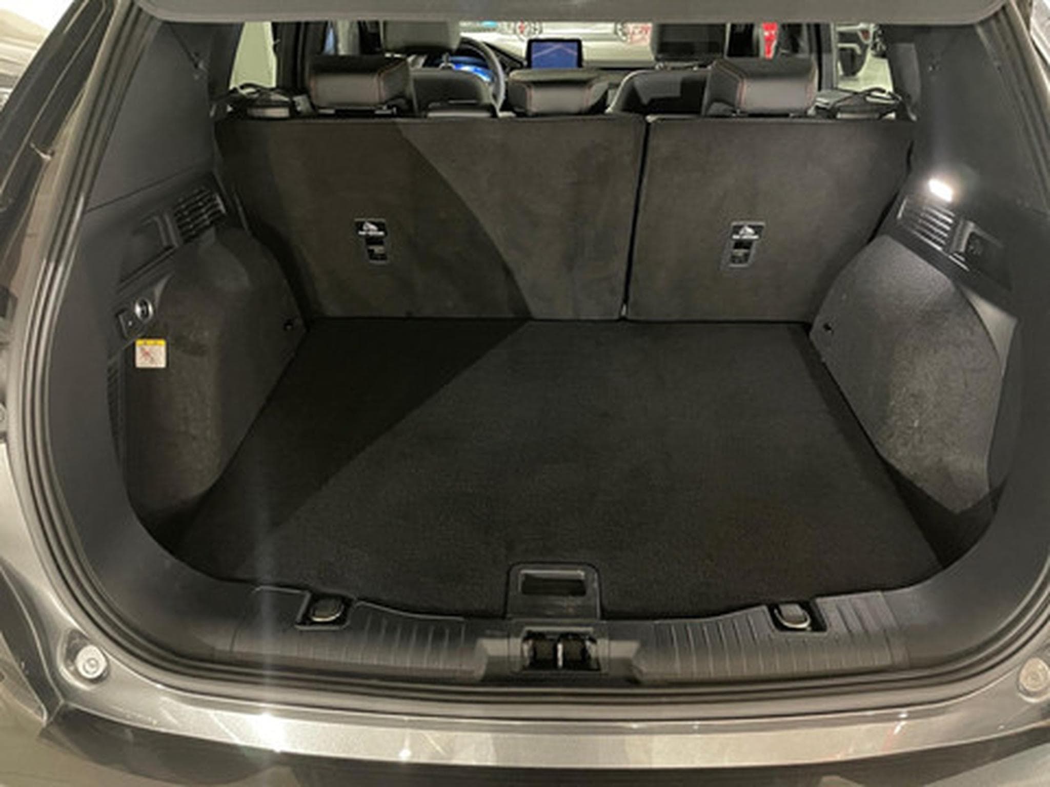 Ford Kuga 2.5i PHEV Aut. 165kW ST-Line (2023) - Photo 13