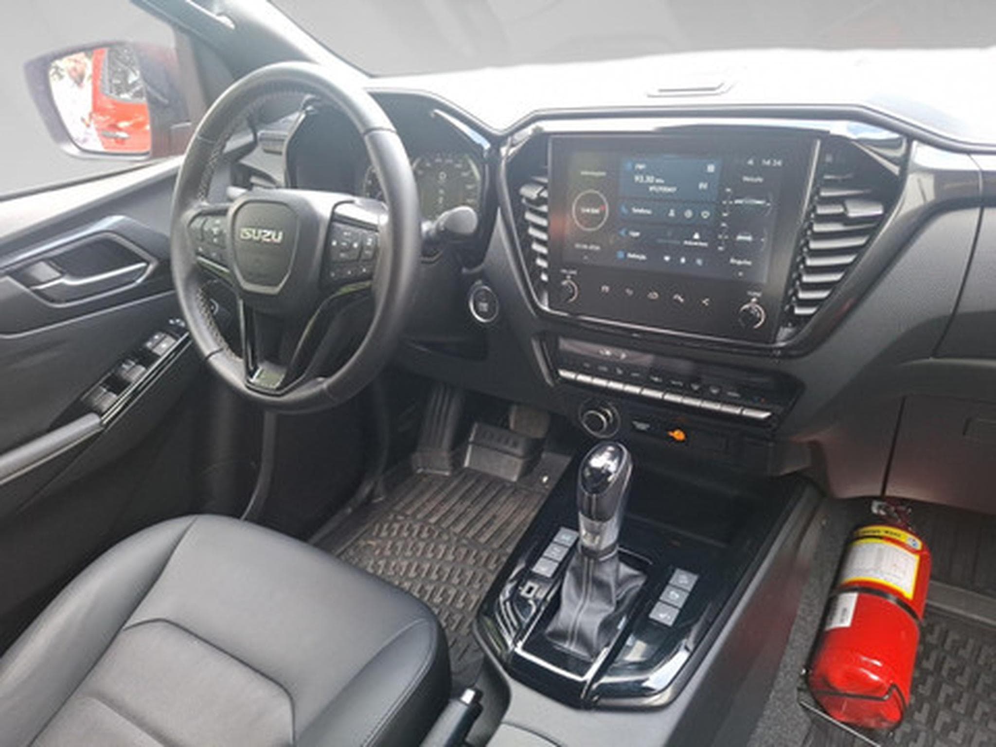 Isuzu D-Max D-MAX DC Euro6d V-Cross AT 4x4 (2025) - Foto 7