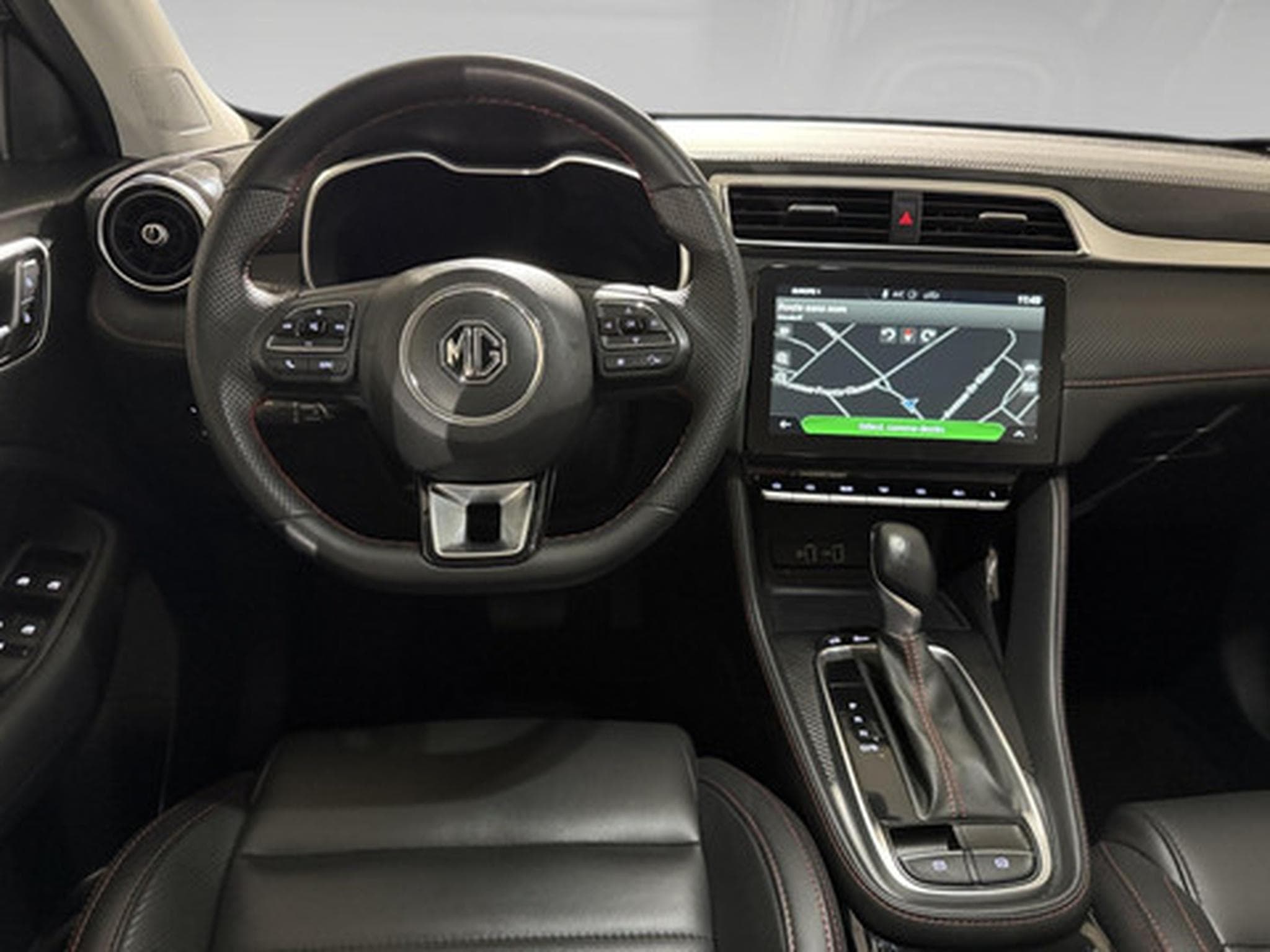 MG ZS MG 1.0 FWD LUXURY (2024) - Foto 6