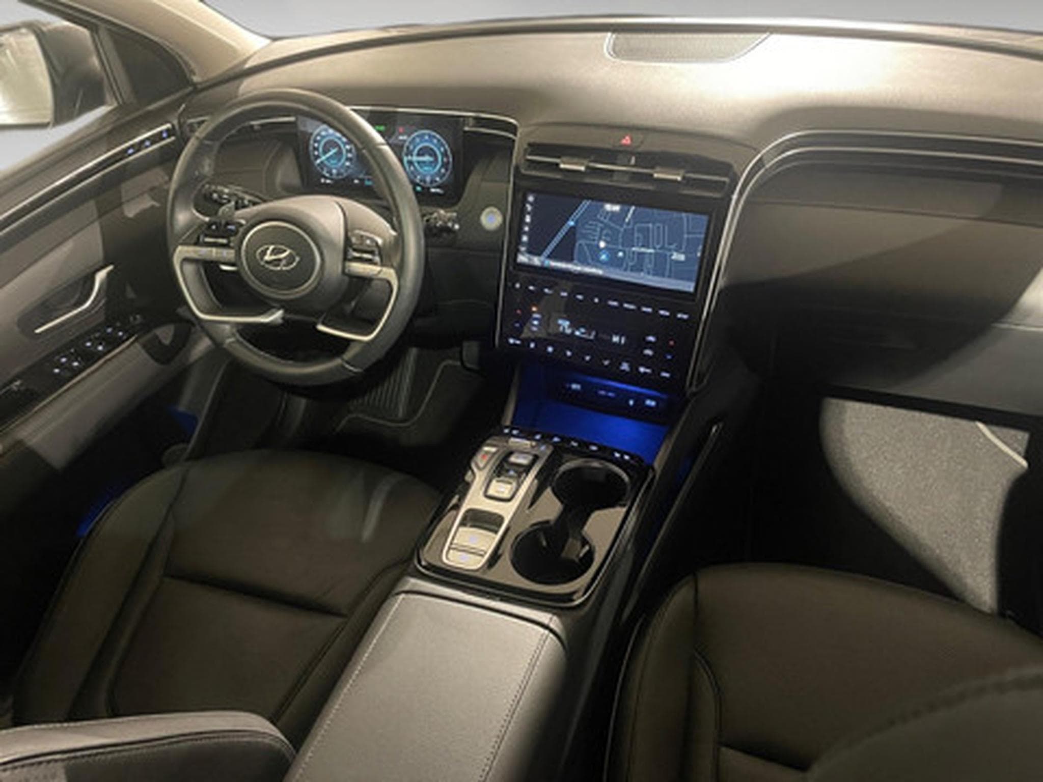 Hyundai Tucson 1.6 SHINE SENSATION (2024) - Foto 6