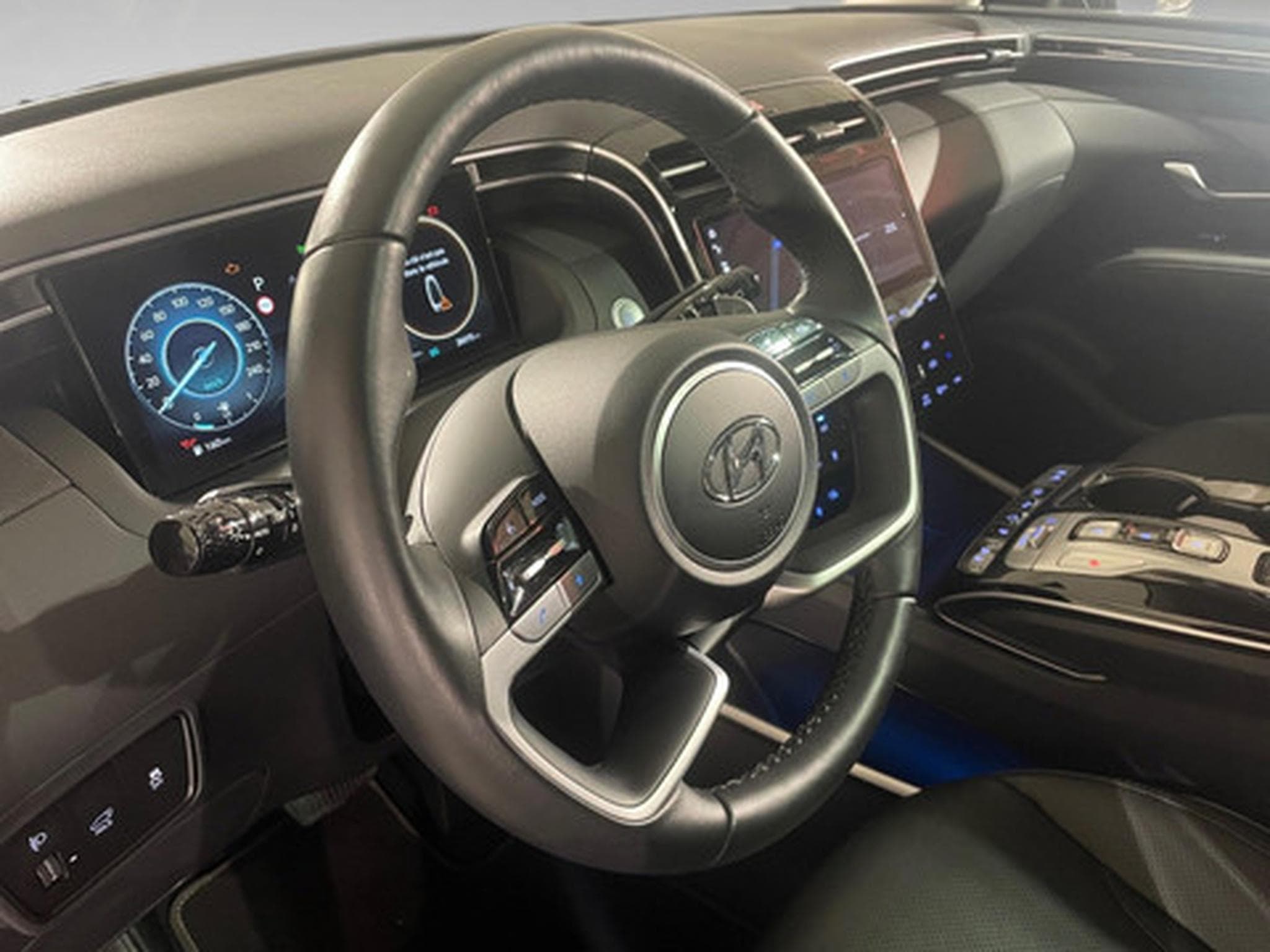 Hyundai Tucson 1.6 SHINE SENSATION (2024) - Foto 7