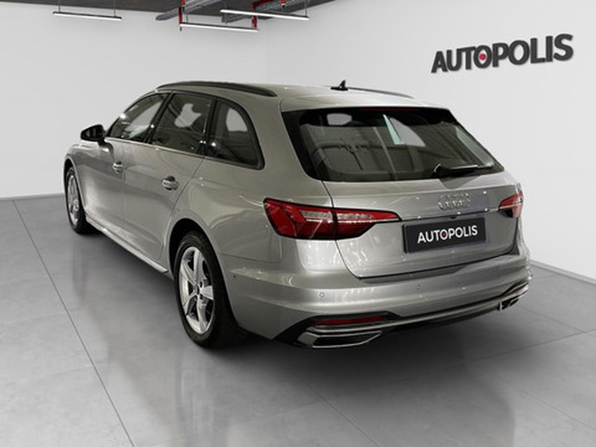 Audi A4 Avant 35 TDI S tronic Avant (2024) - Foto 18