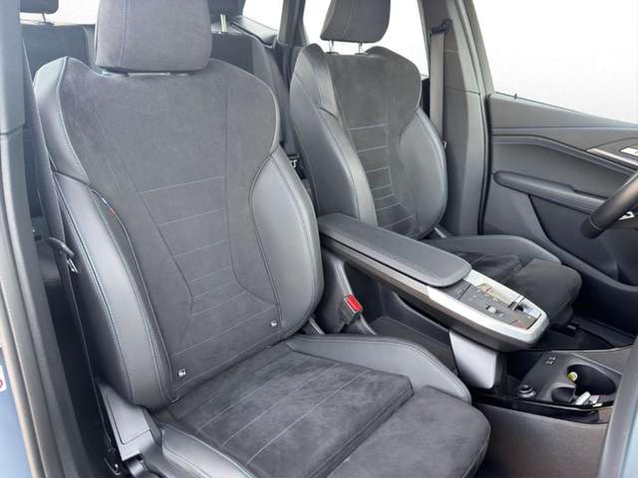 BMW 220 Active Tourer 220 i M Sport/Premium/AHK/19" Alu (2023) - Photo 15