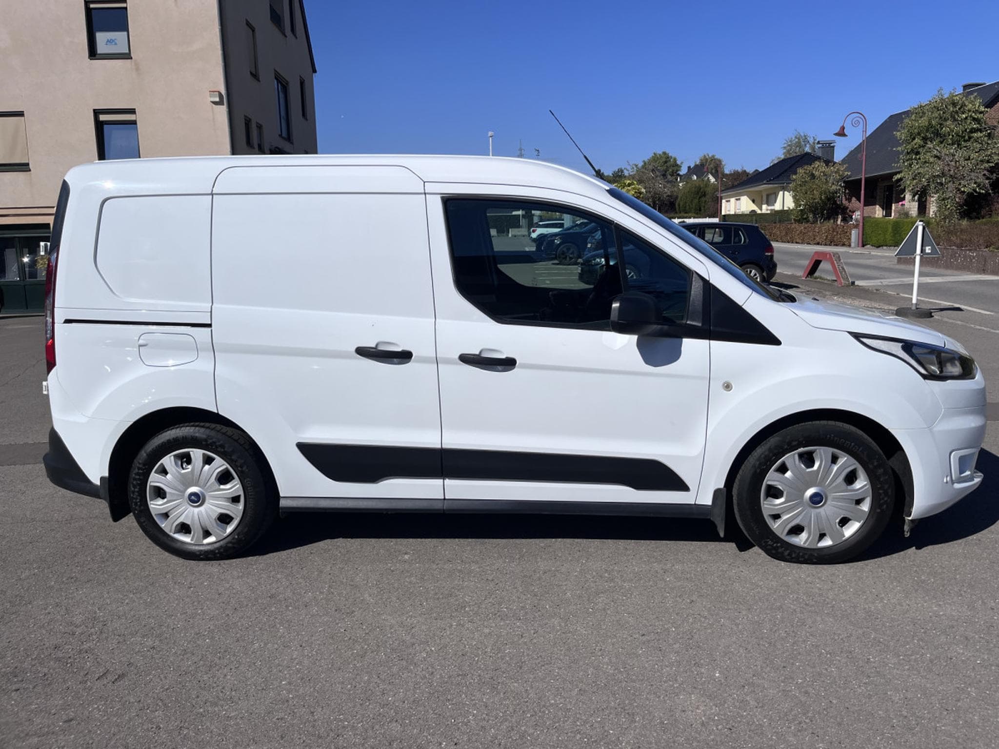 Ford Transit Transit Connect 1.5Tdci 100cv 3 places (2021) - Foto 4