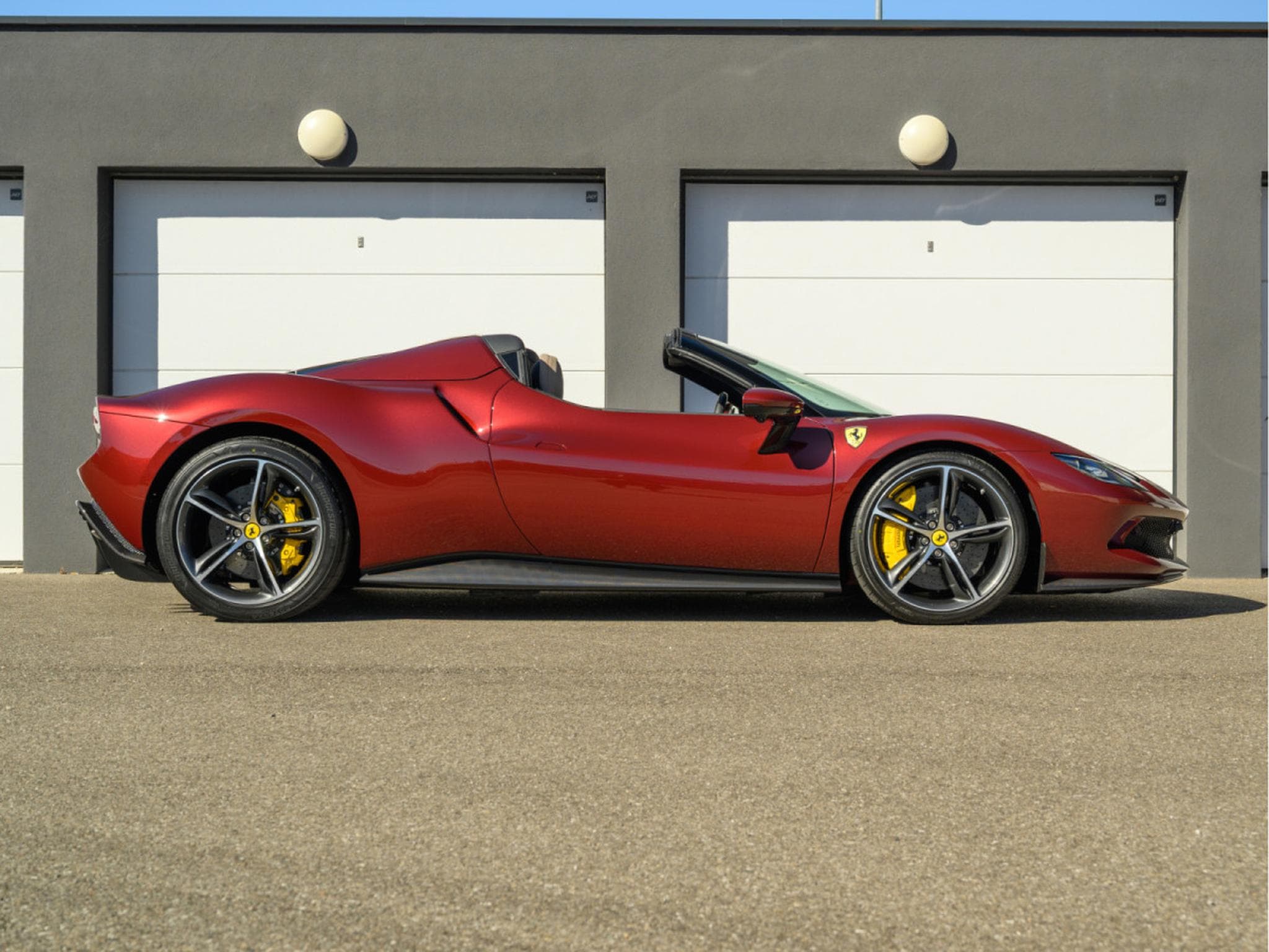 Ferrari 296 GTS RUBINO MICALIZZATO - CARBONE - LIFT - DAYTONA - JANTES F (2024) - Photo 6