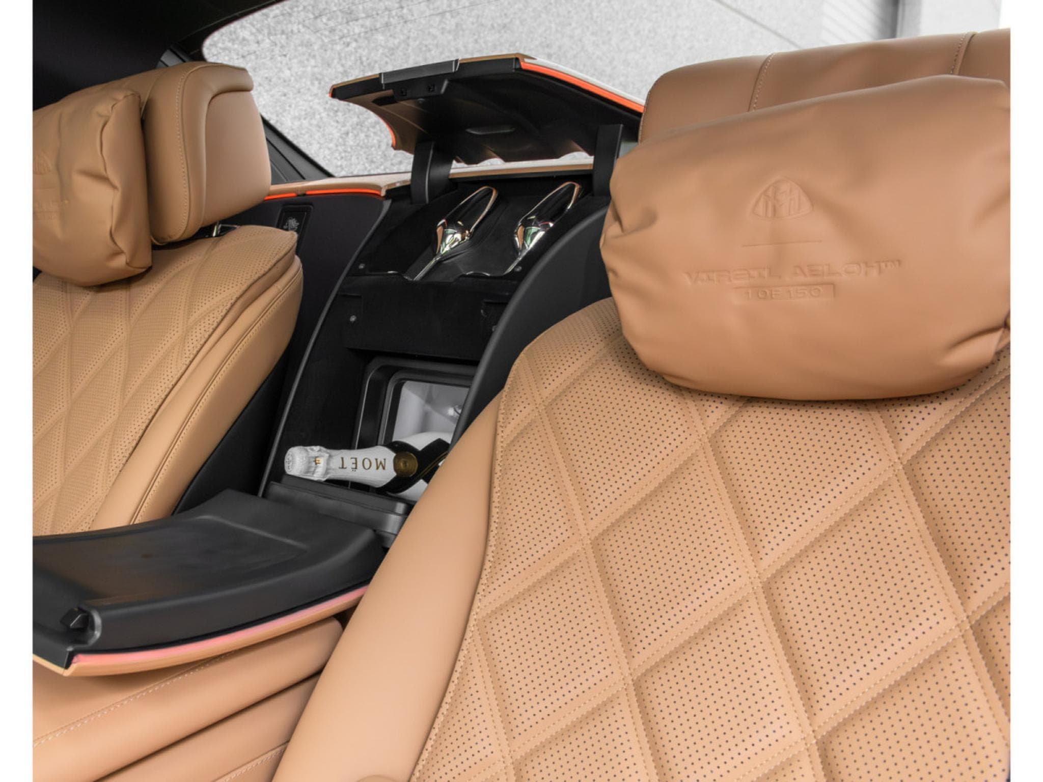 Mercedes S 680 Maybach Maybach S680 4M VIRGIL ABLOH EDITION LIMITED 1 OF 150 (2023) - Photo 24