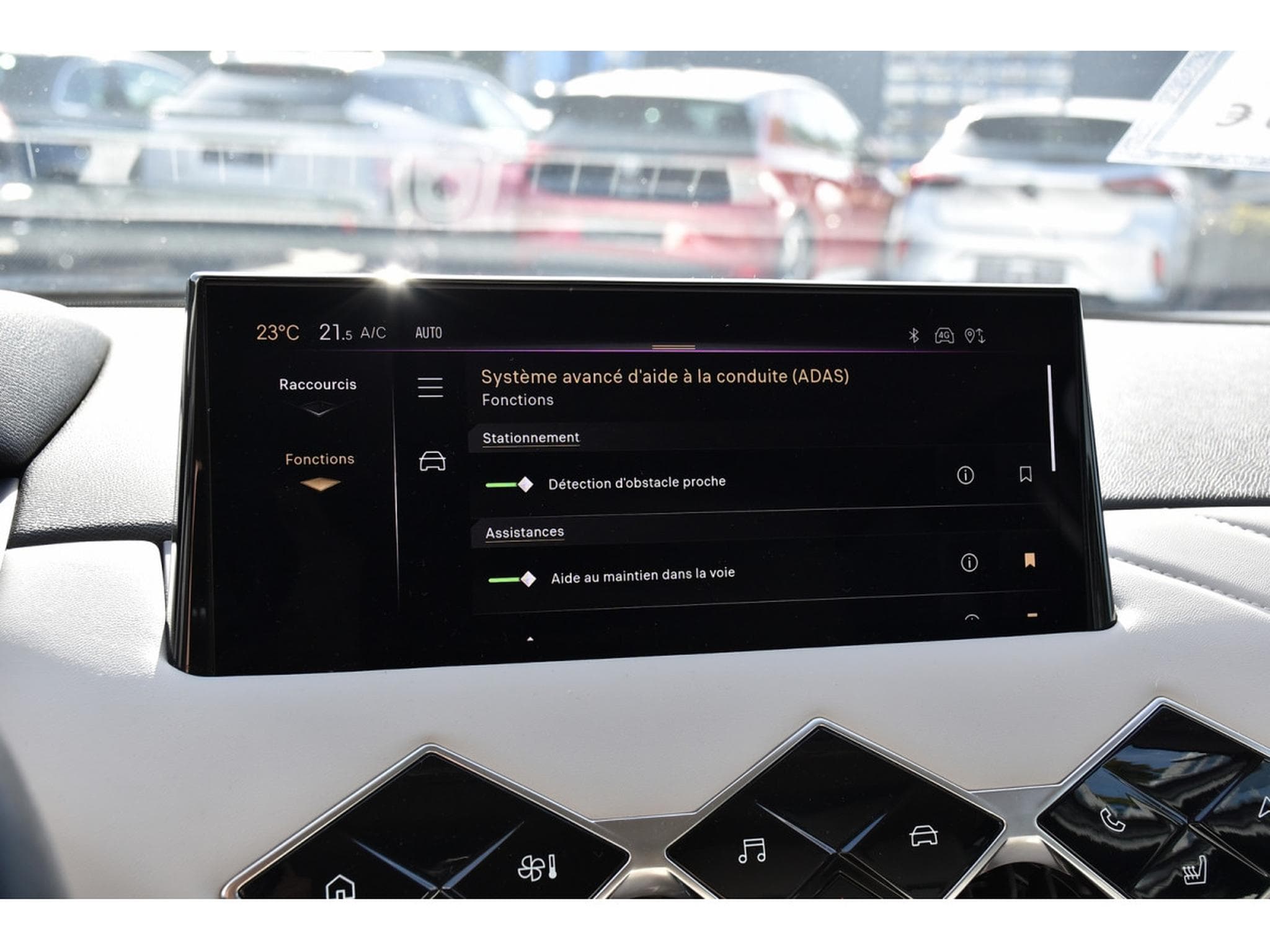 DS Automobiles DS3 1.2 PureTech EAT8 Rivoli CUIR GPS CAM LANE SIDE FOCAL 1°MAIN (2023) - Photo 14