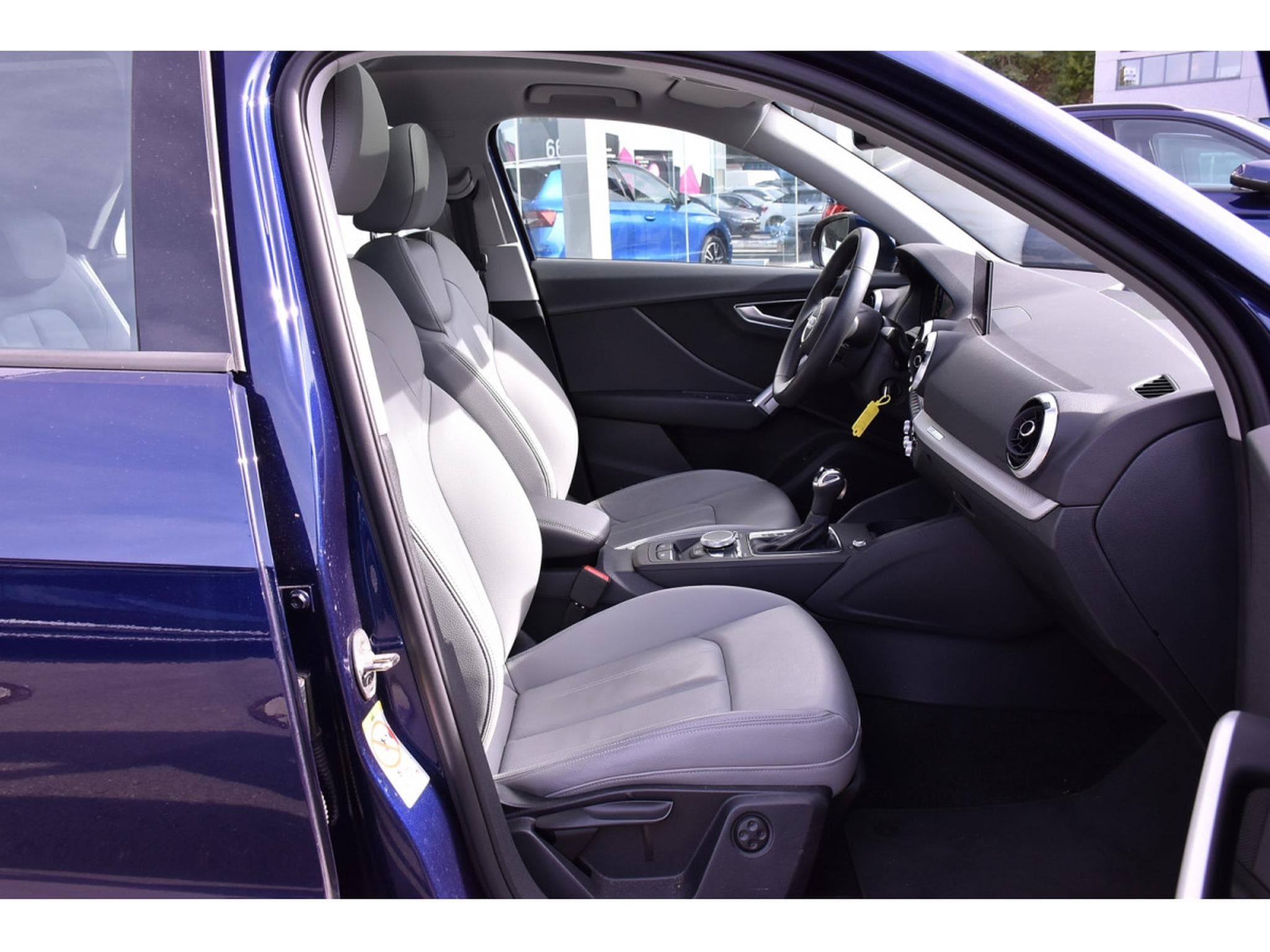 Audi Q2 35 TFSI S-Line S-Tronic TO CUIR GPS REGUL CAM 1° MAIN (2022) - Photo 7